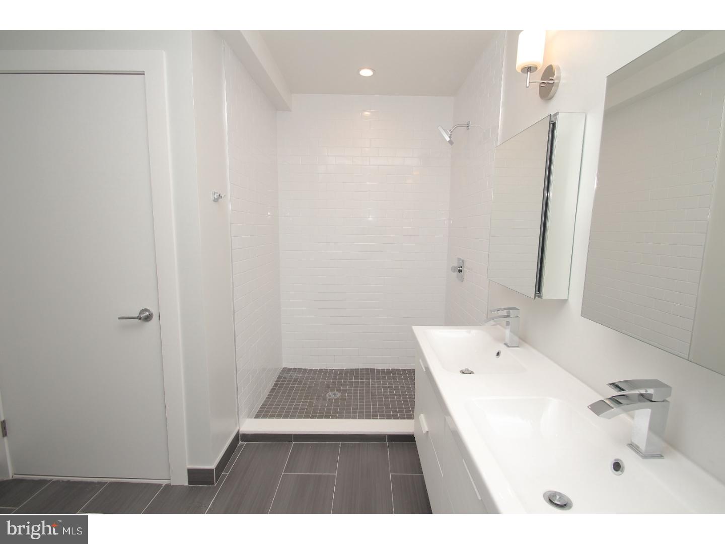 OLD CITY - Residential Lease