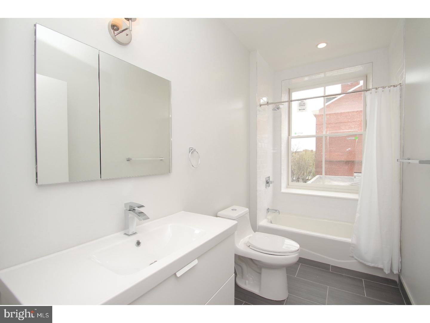 OLD CITY - Residential Lease