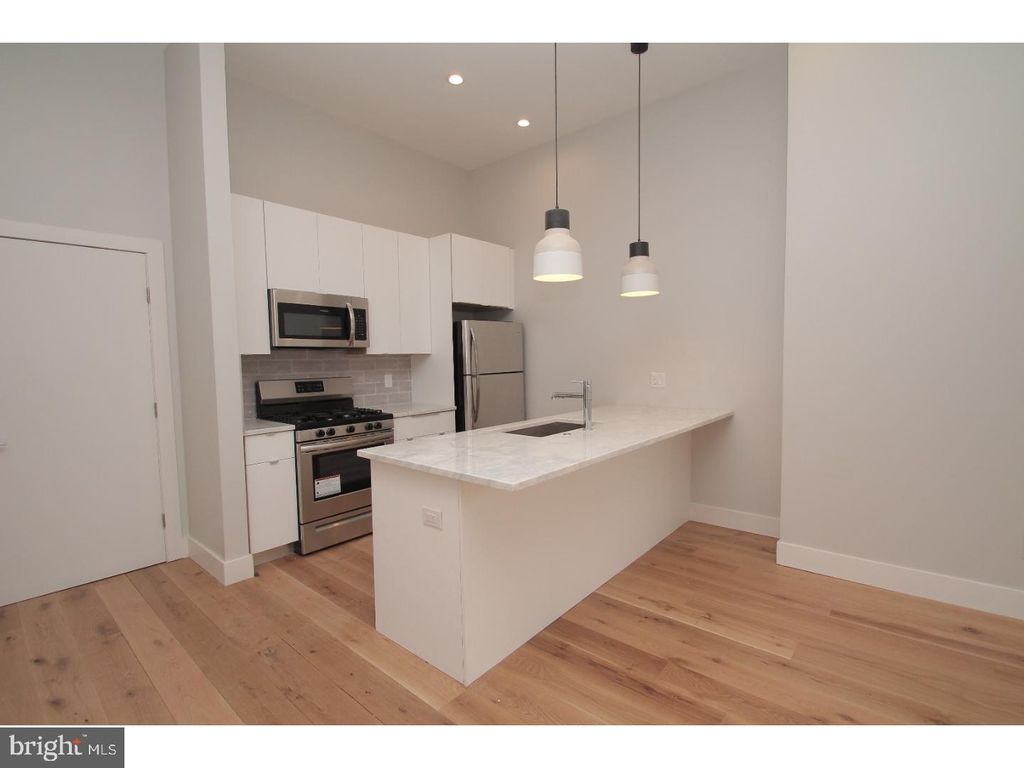 Photo of 220 S 3rd Street #204, PHILADELPHIA, PA 19106 (MLS # PAPH2529084)