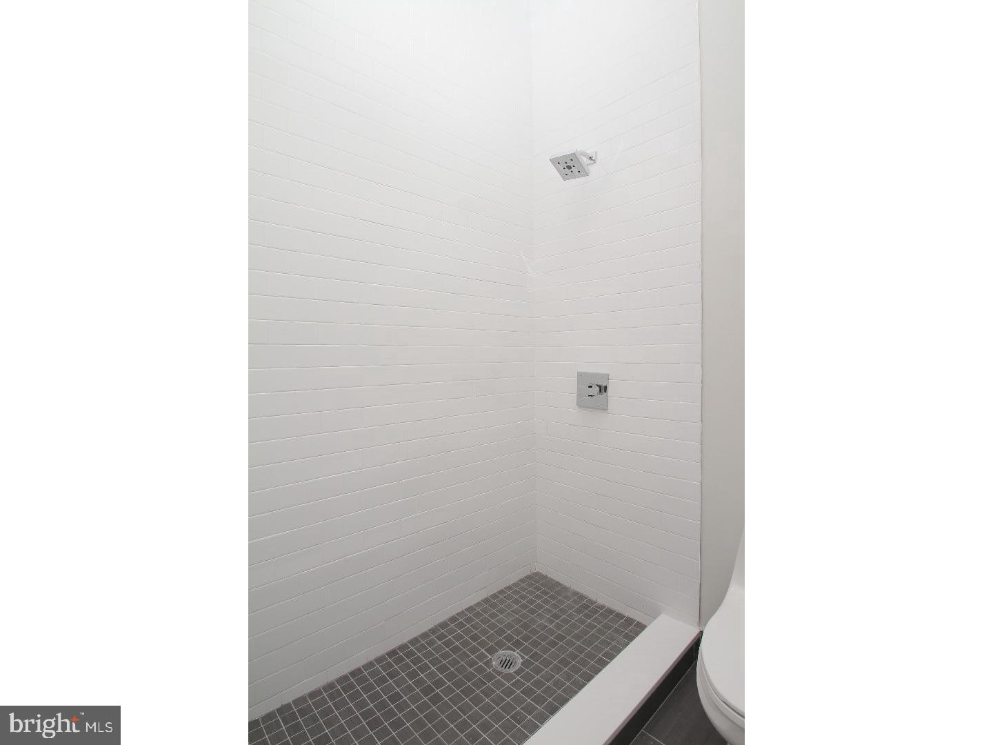 OLD CITY - Residential Lease