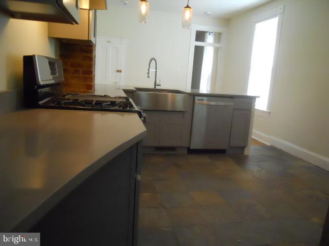 306 W COLD SPRING LANE
