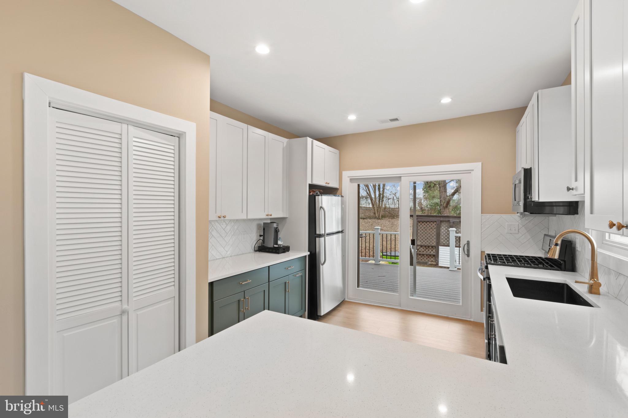 EDMONSTON - Residential Lease