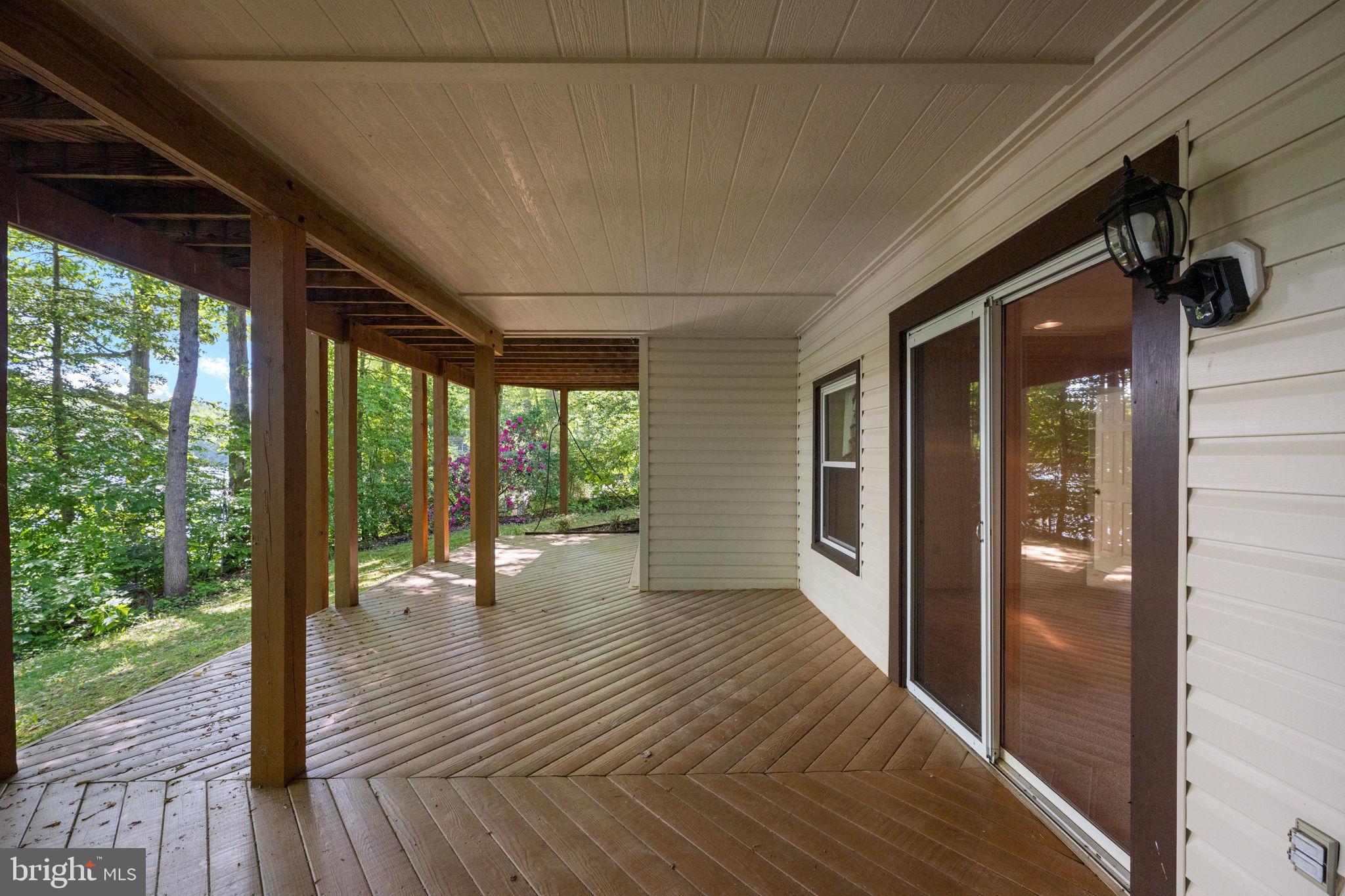 LAKE WILDERNESS - Residential