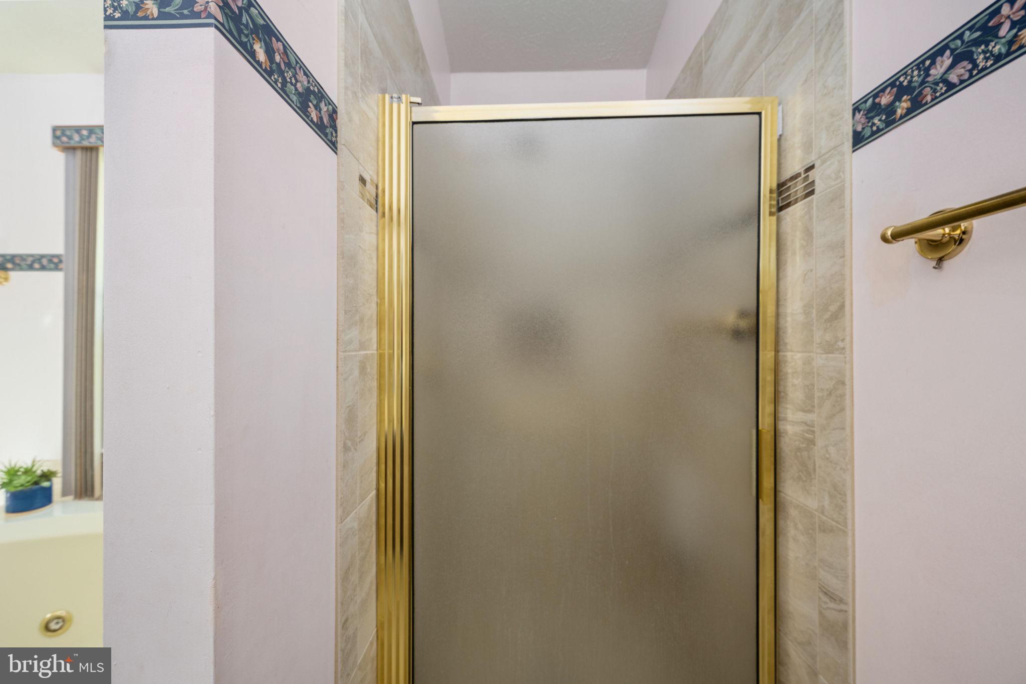 LAKE WILDERNESS - Residential