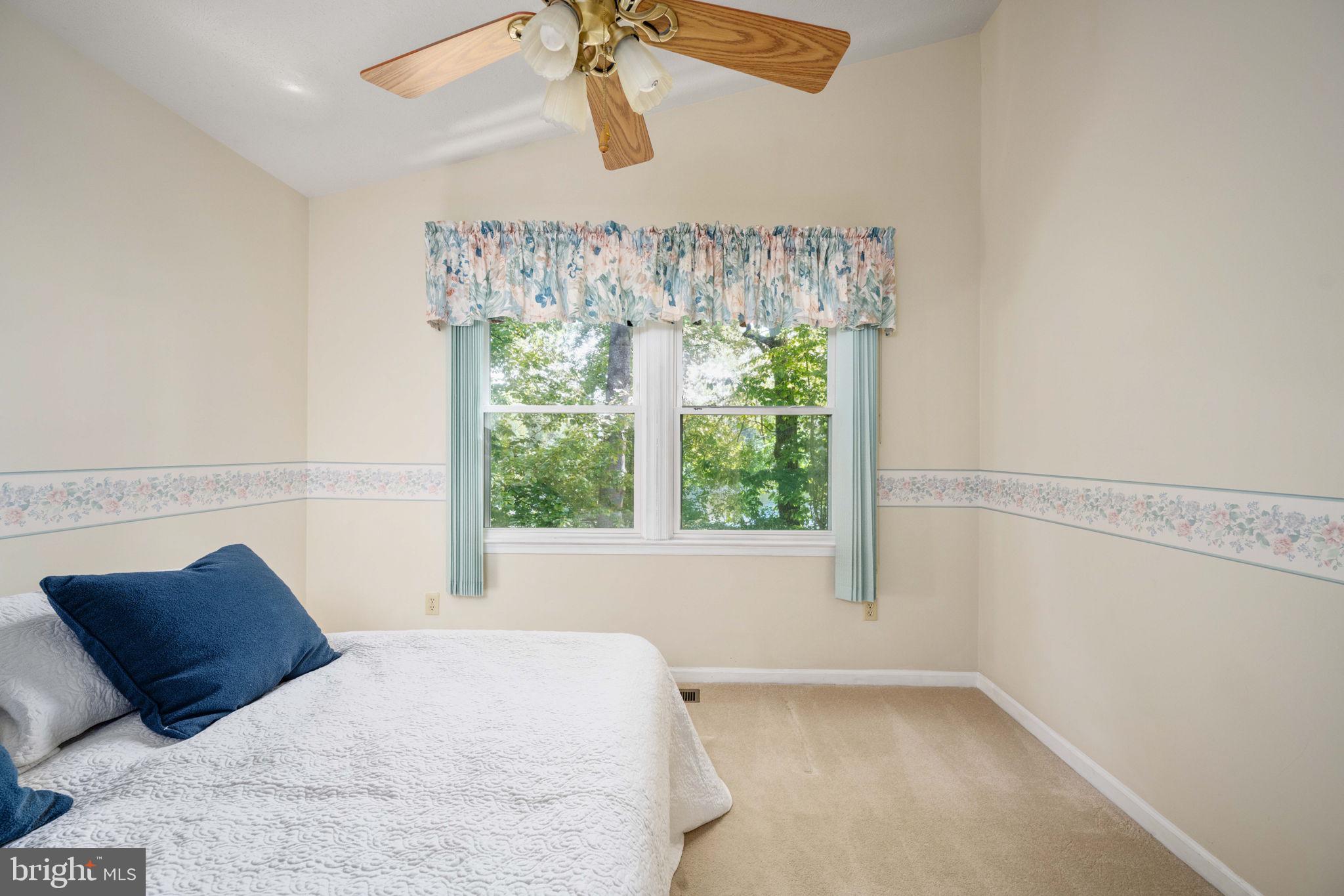 LAKE WILDERNESS - Residential