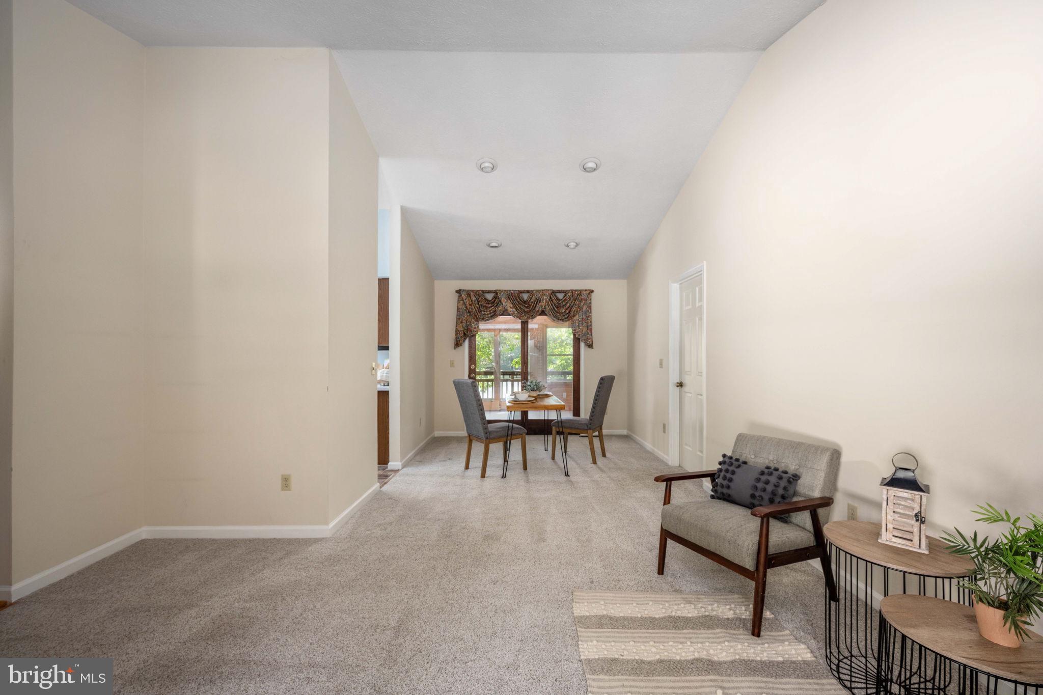 LAKE WILDERNESS - Residential