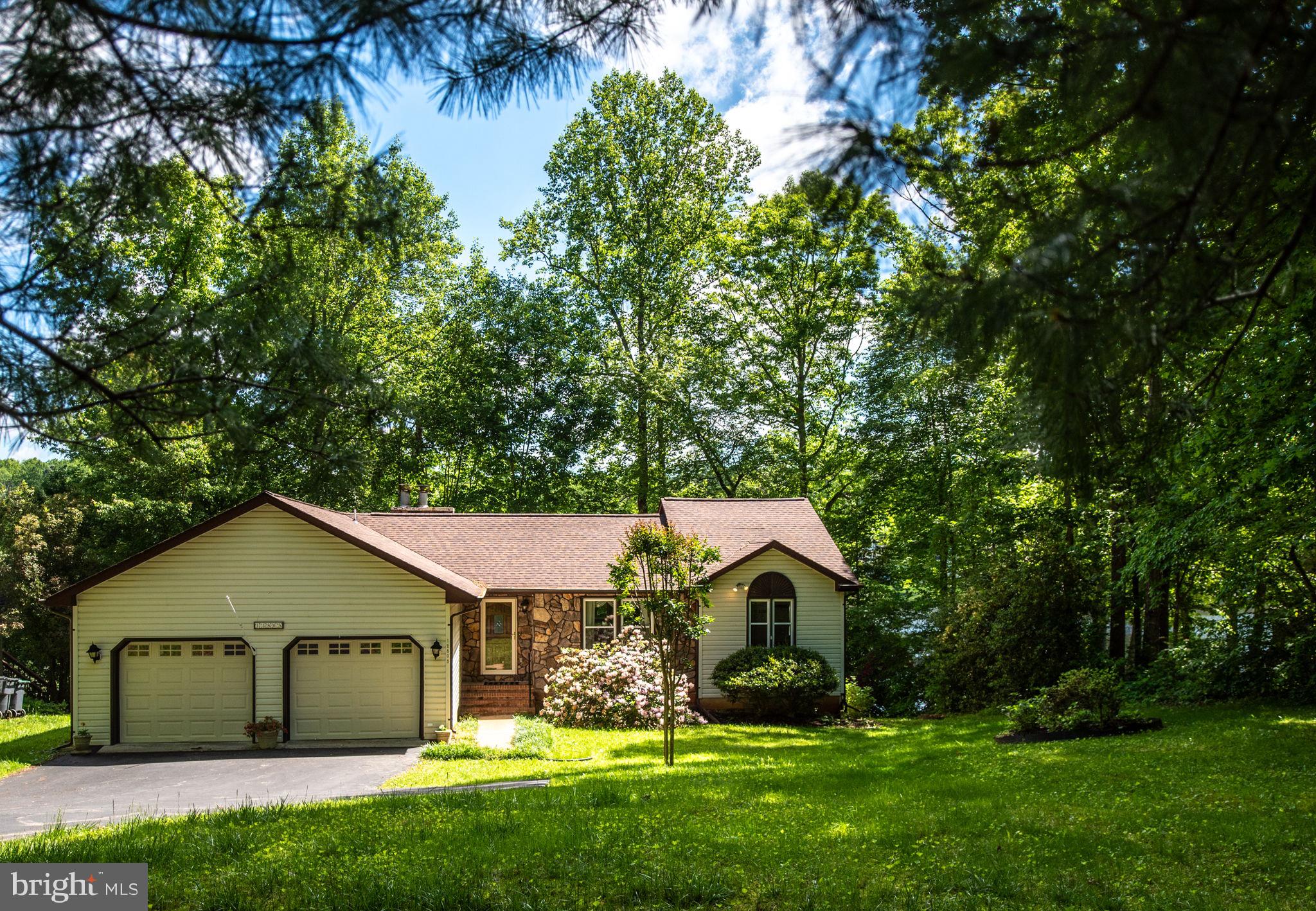 LAKE WILDERNESS - Residential
