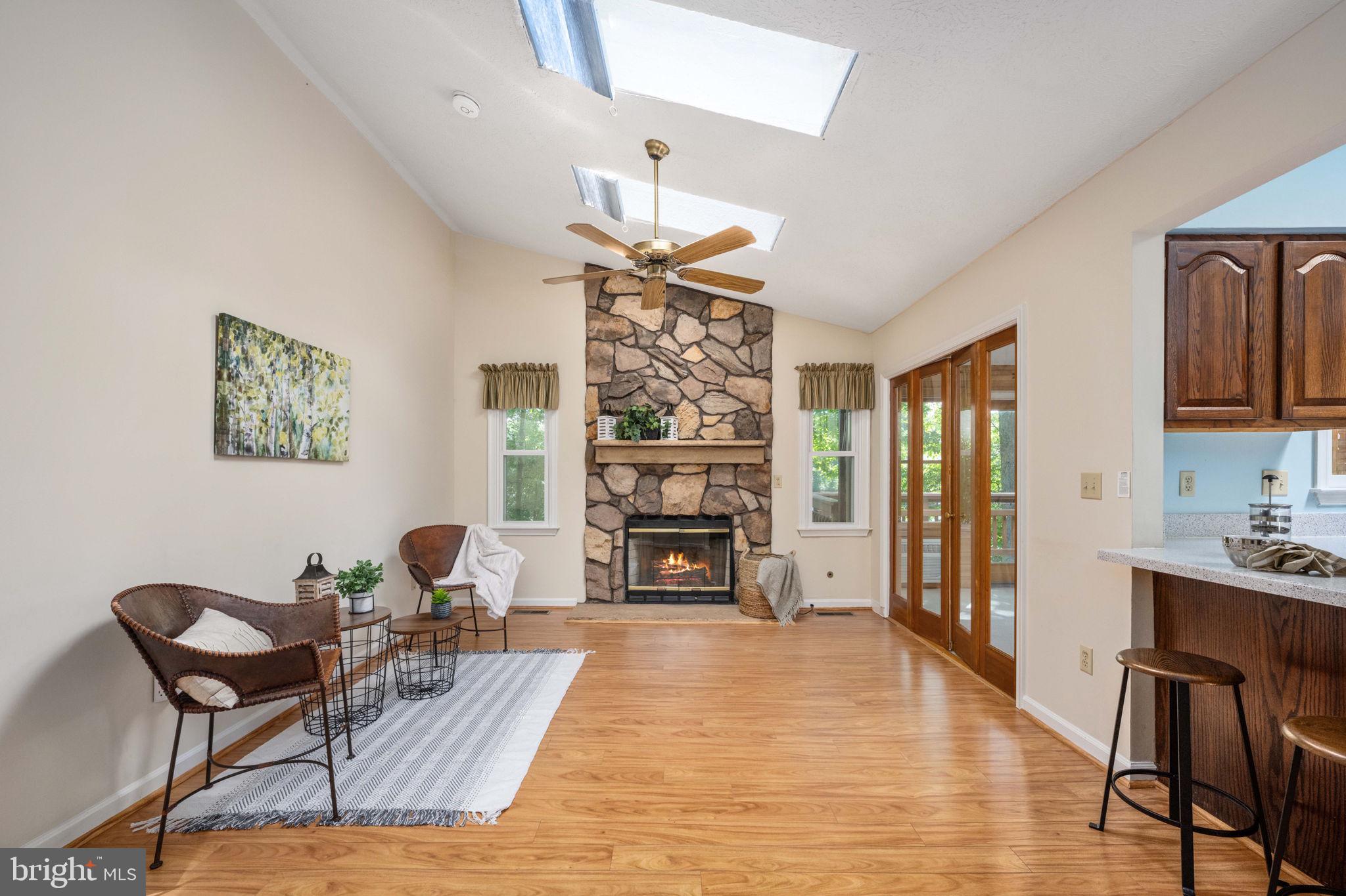 LAKE WILDERNESS - Residential