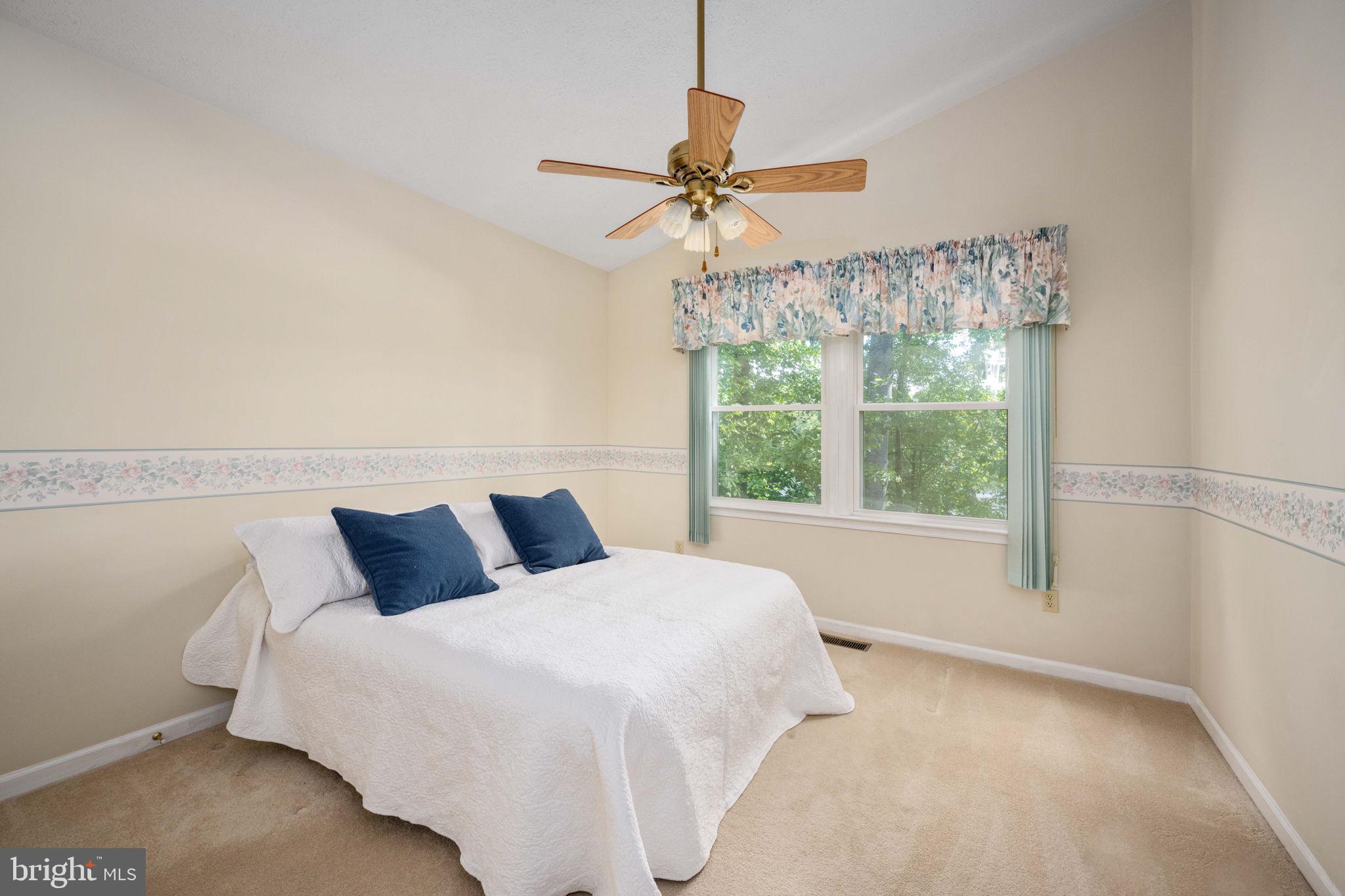 LAKE WILDERNESS - Residential