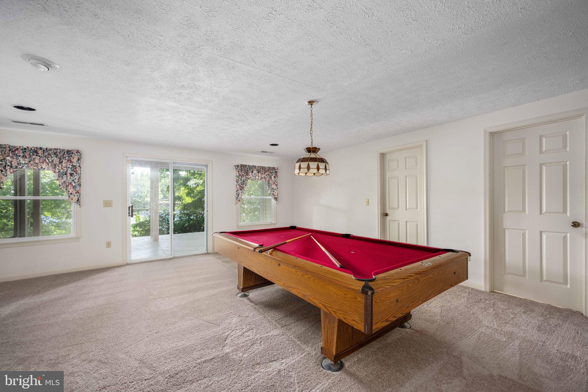 LAKE WILDERNESS - Residential