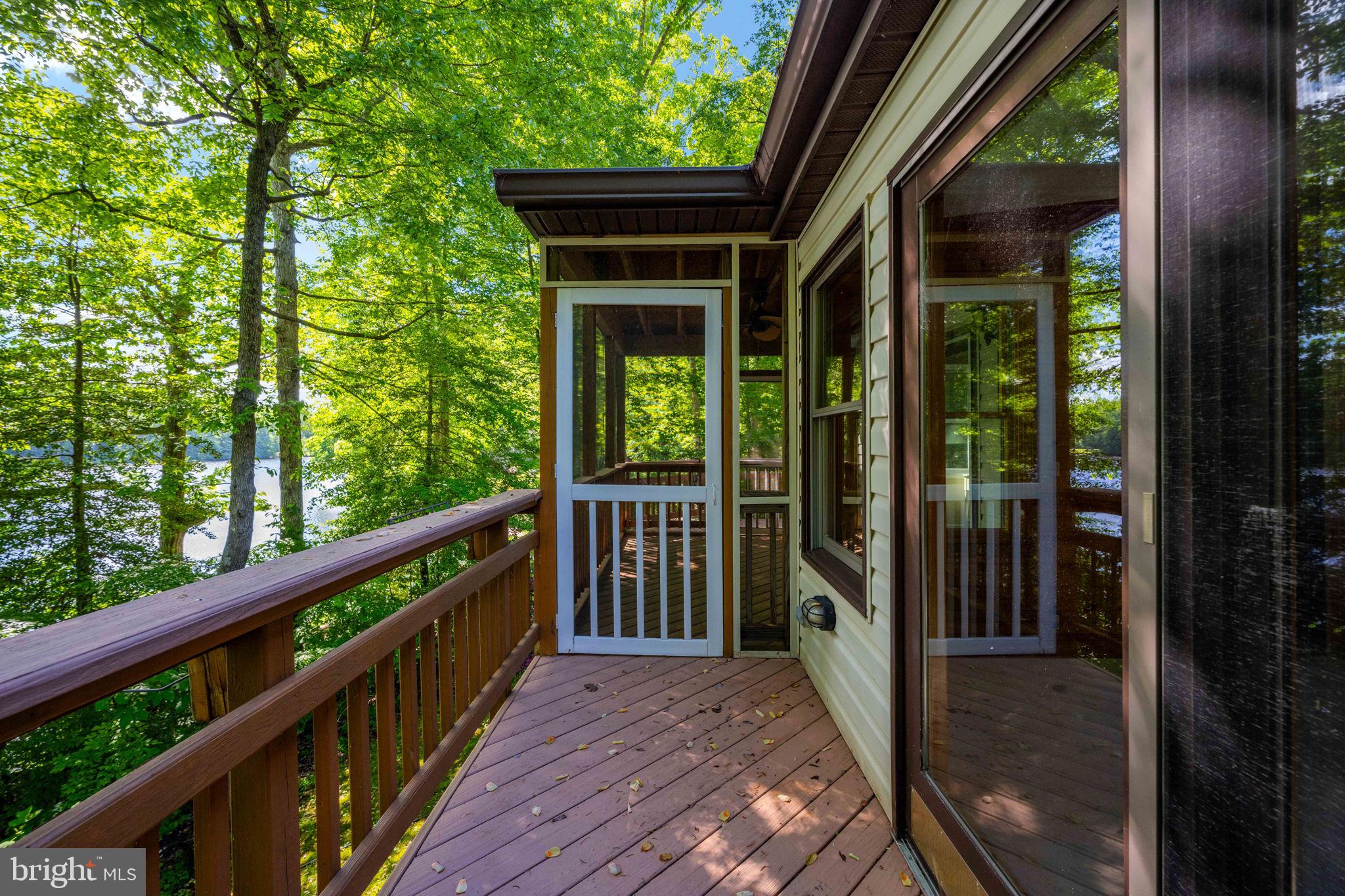 LAKE WILDERNESS - Residential