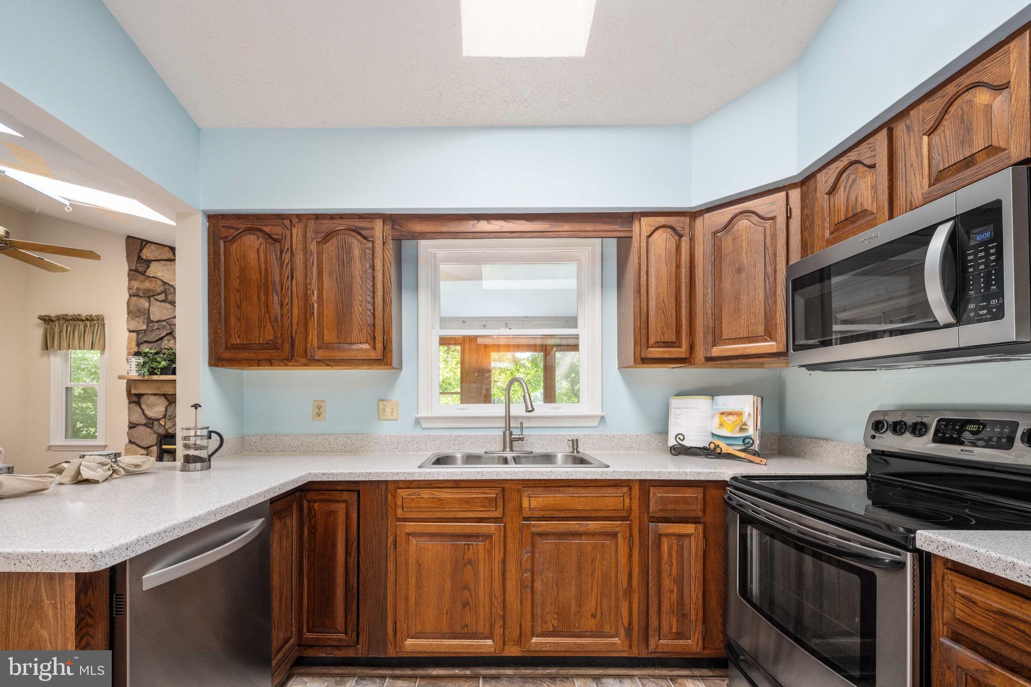 LAKE WILDERNESS - Residential