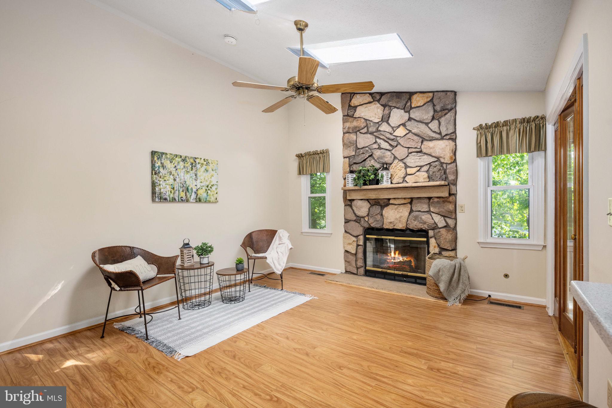 LAKE WILDERNESS - Residential