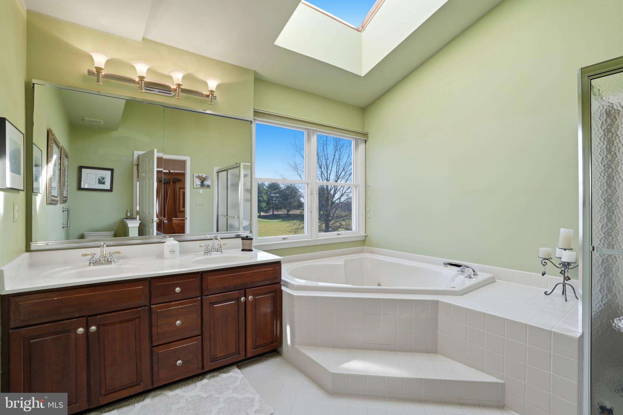 BLUE BELL CC - Residential