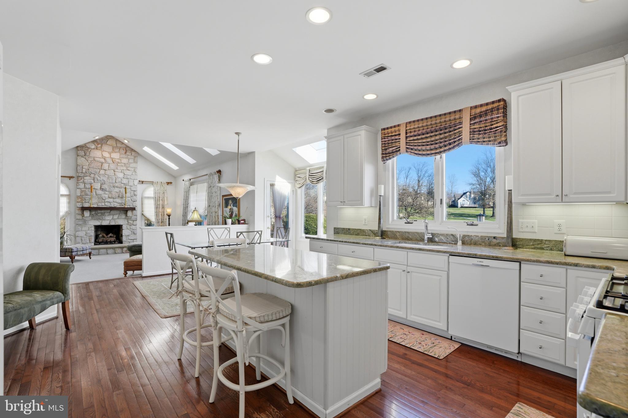 BLUE BELL CC - Residential