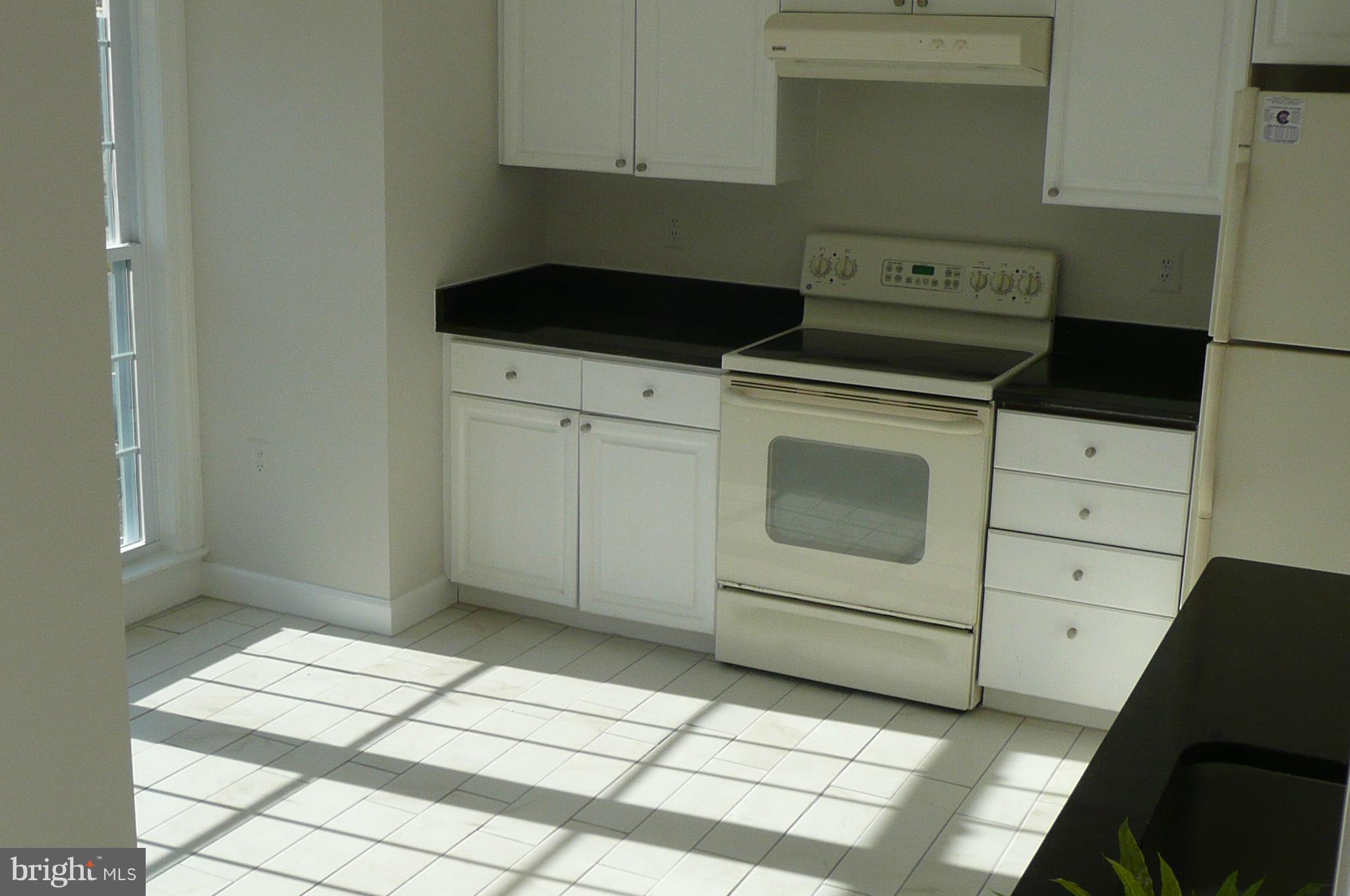 FOXFIELD - Residential Lease