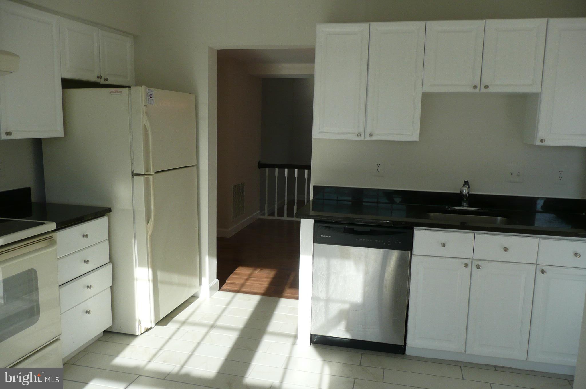 FOXFIELD - Residential Lease