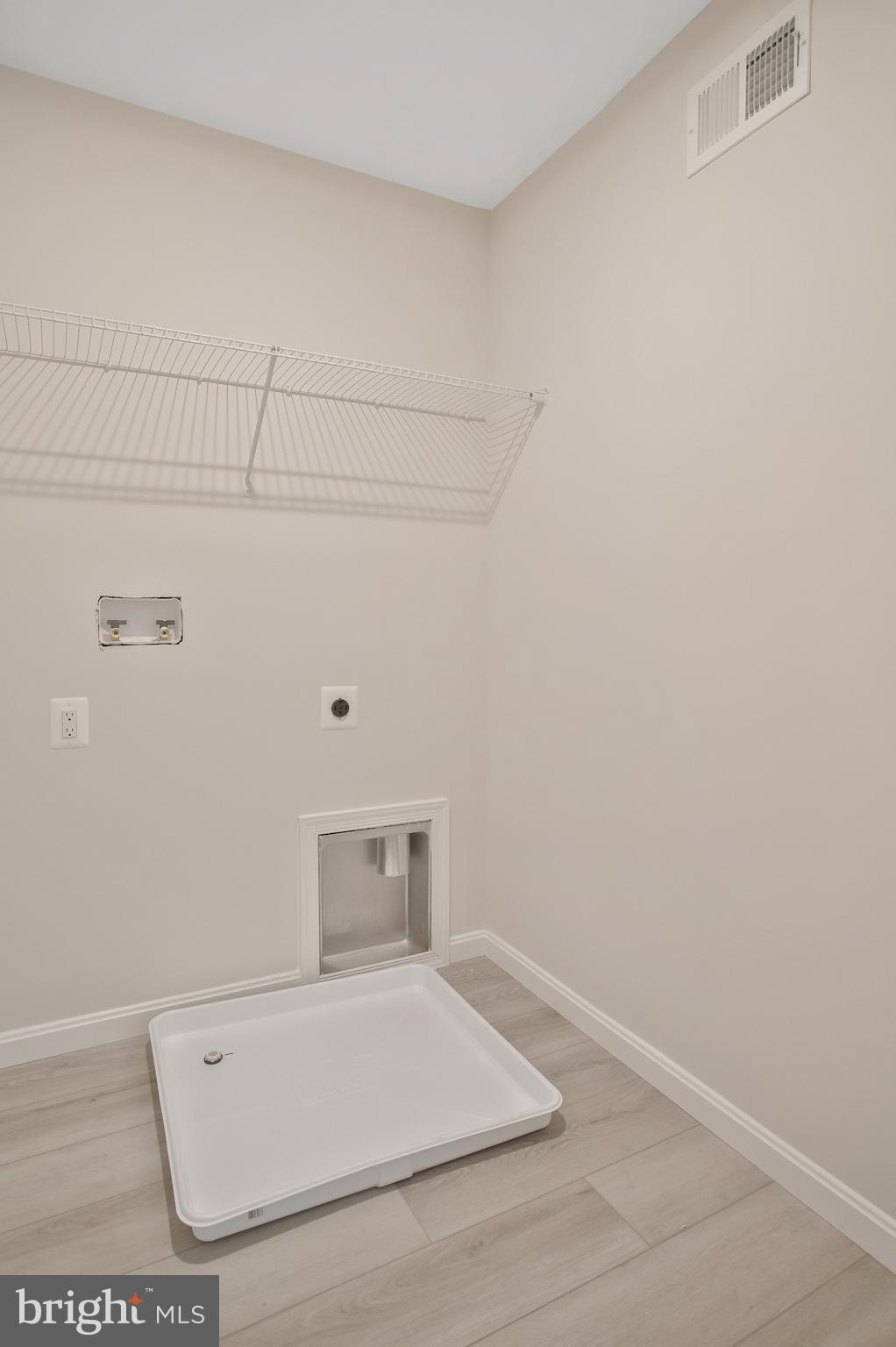 LOVING ESTATES - Residential