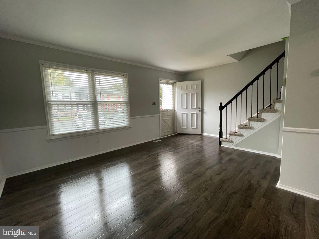 HARFORD SQUARE - Residential