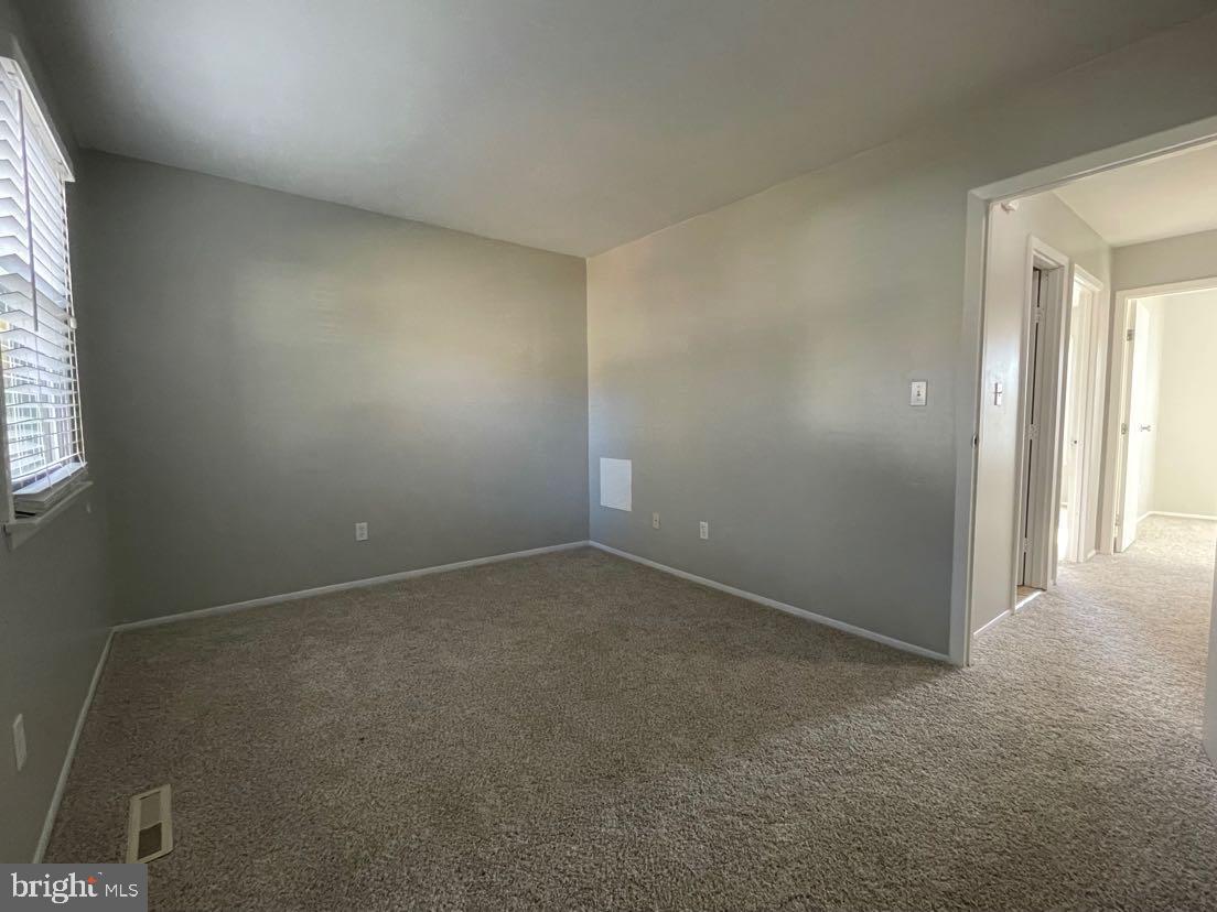 HARFORD SQUARE - Residential