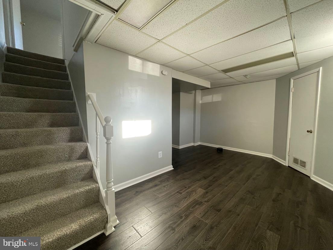 HARFORD SQUARE - Residential