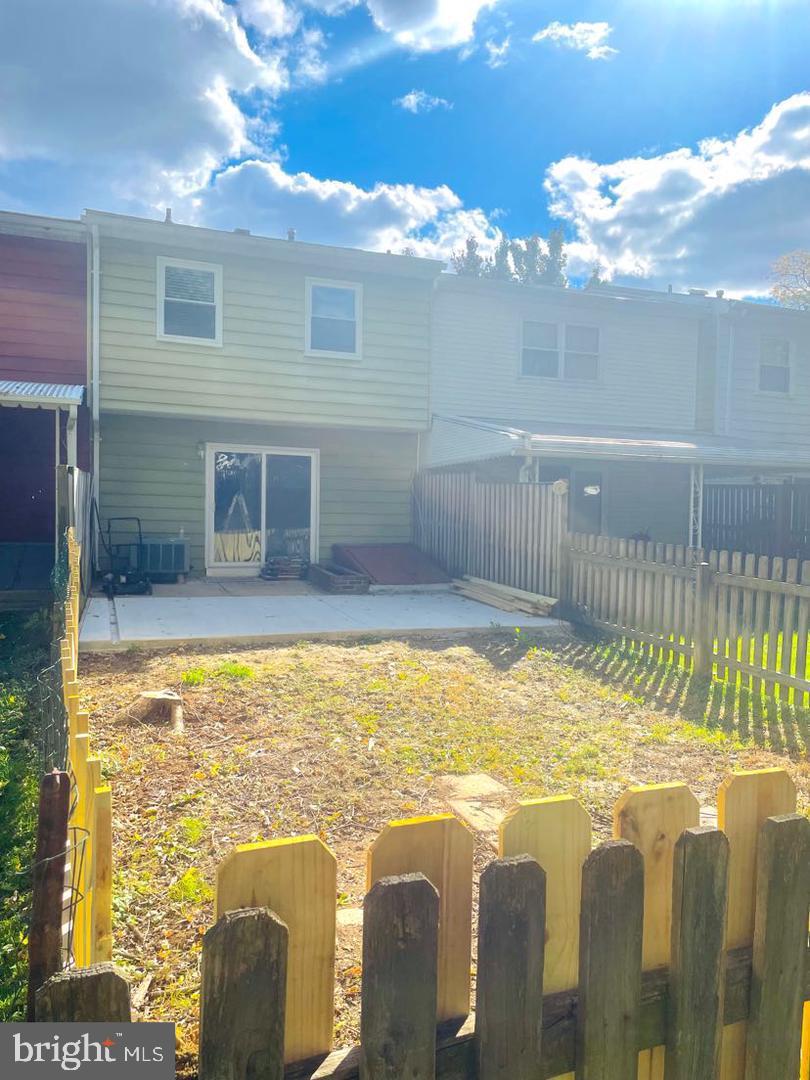 HARFORD SQUARE - Residential