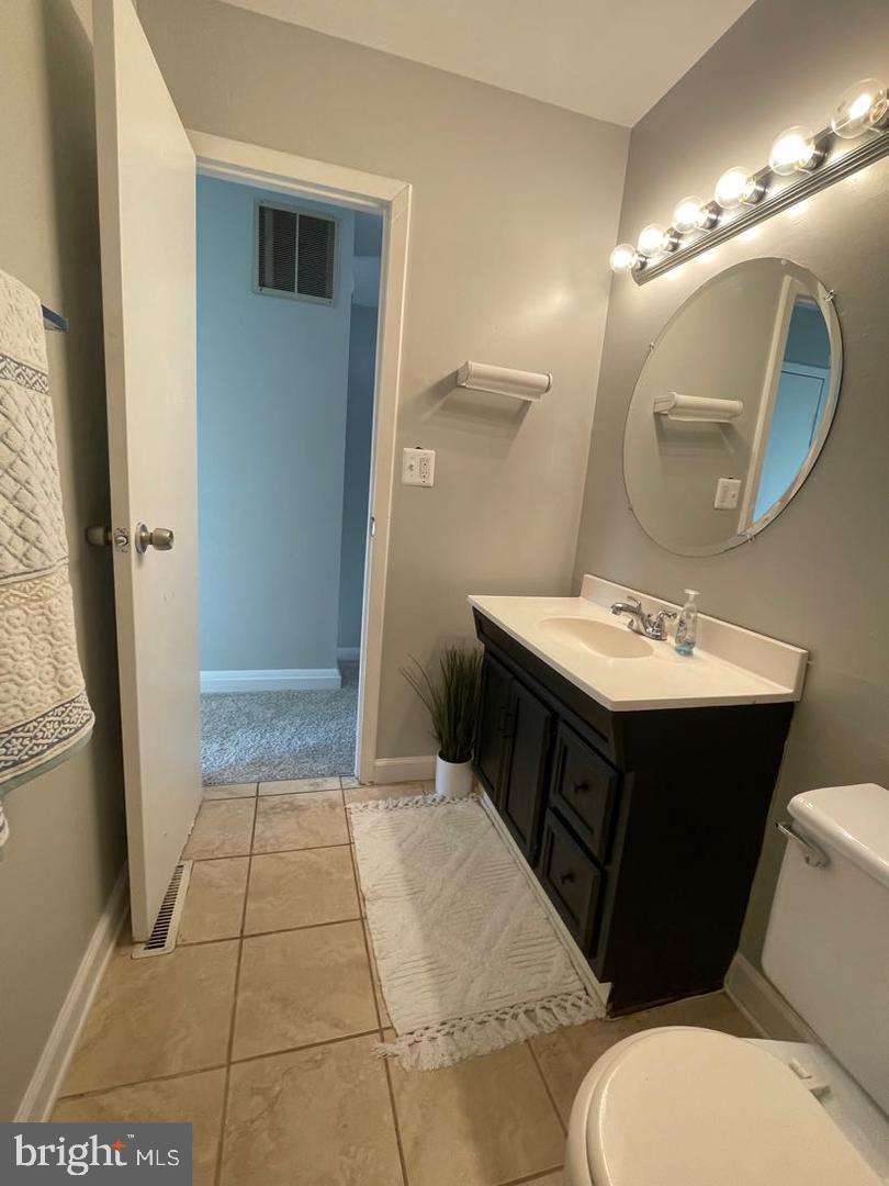 HARFORD SQUARE - Residential