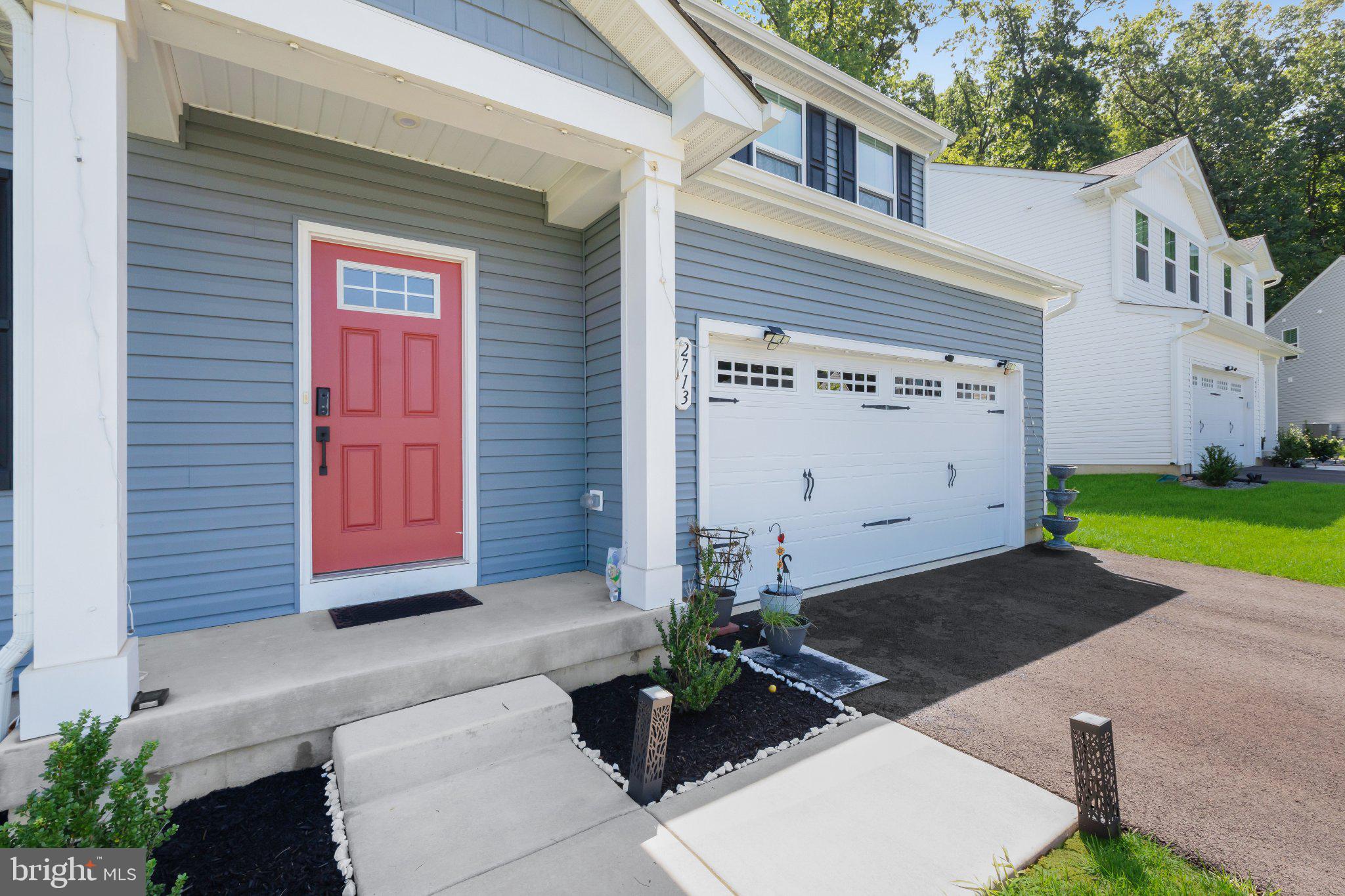 2713 BARNES COURT