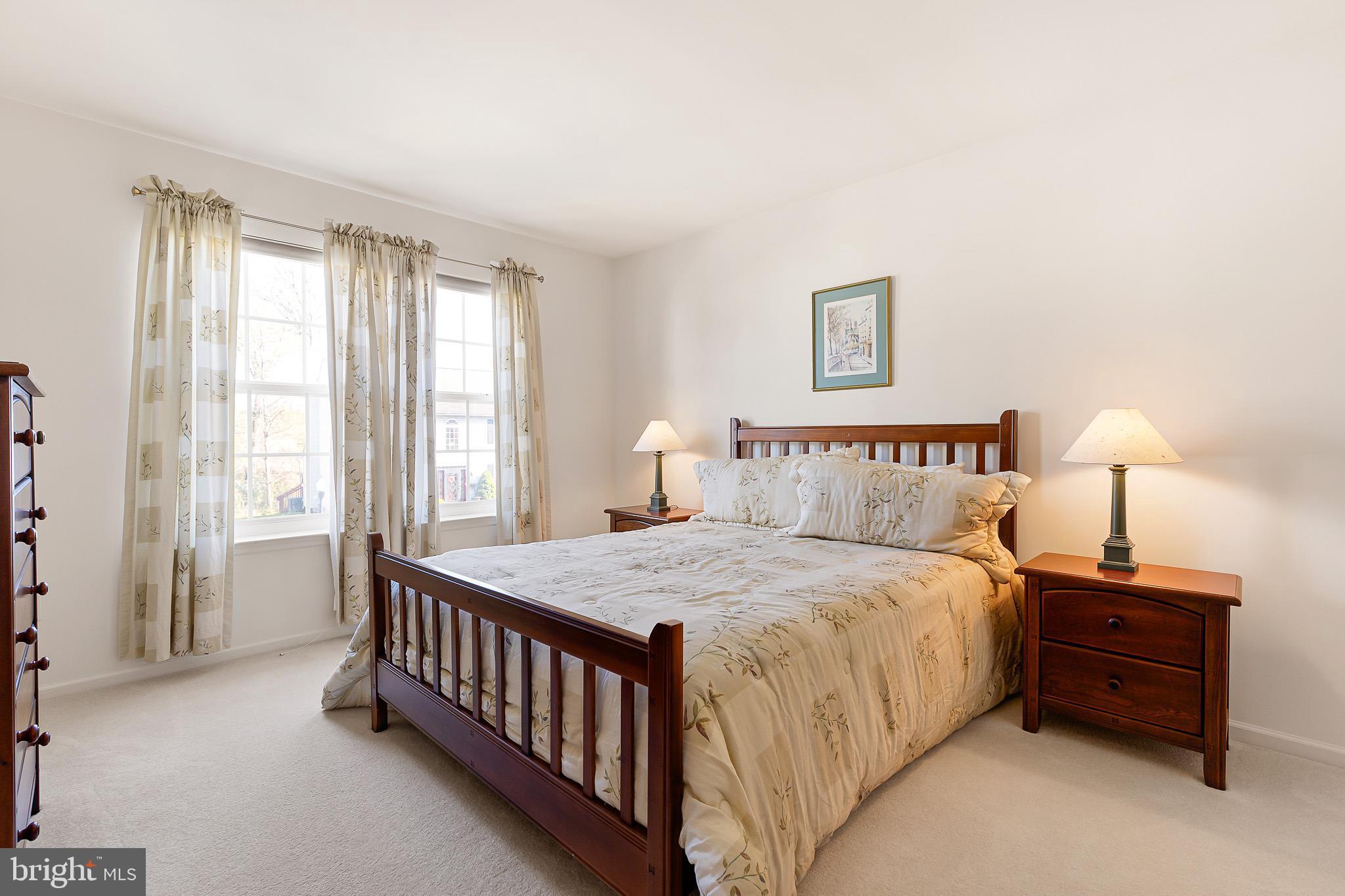 MALLARD POINTE - Residential