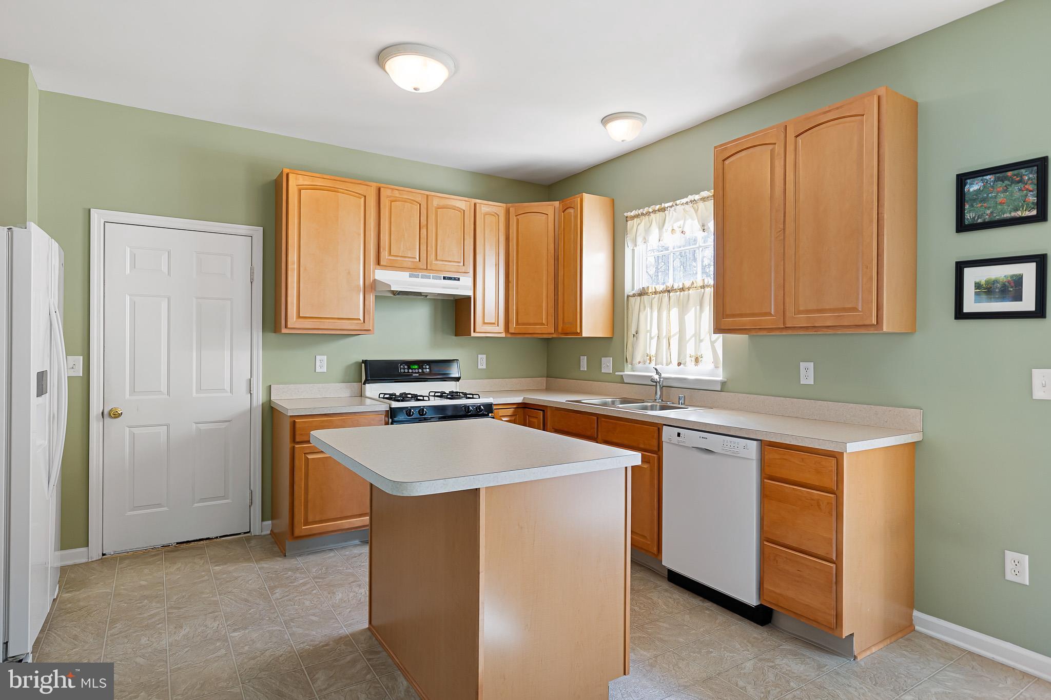 MALLARD POINTE - Residential