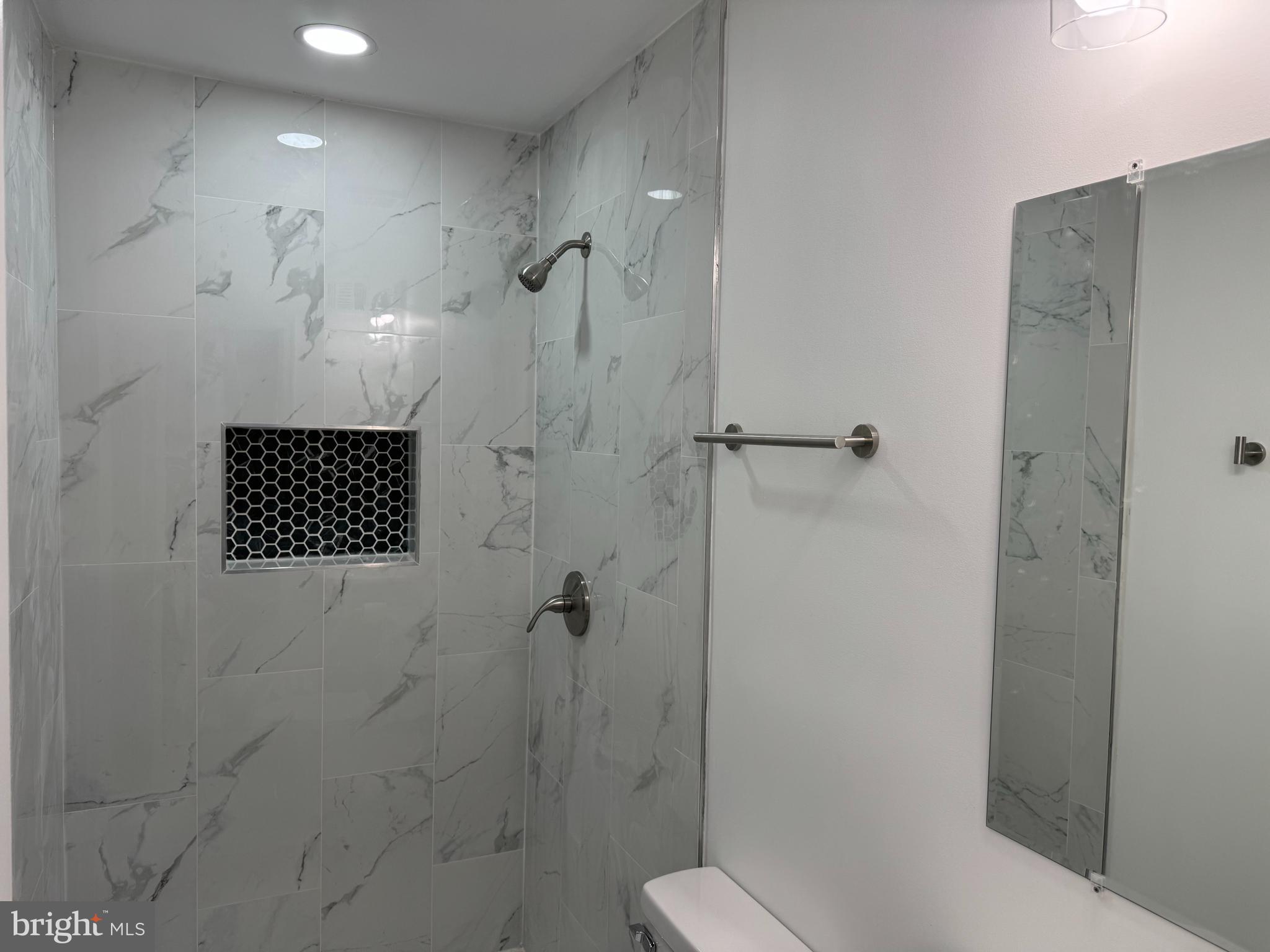 STONERIDGE II - Residential Lease