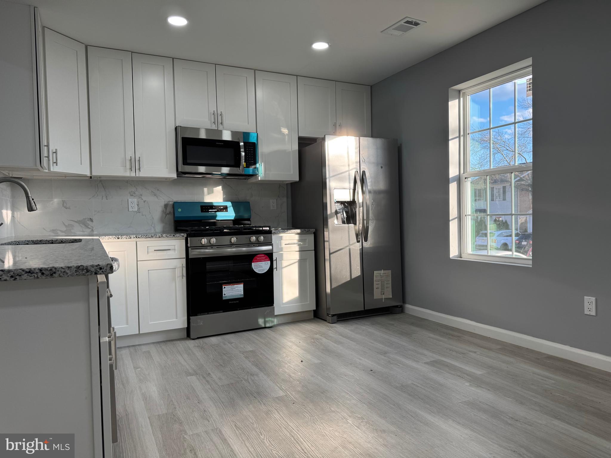 STONERIDGE II - Residential Lease