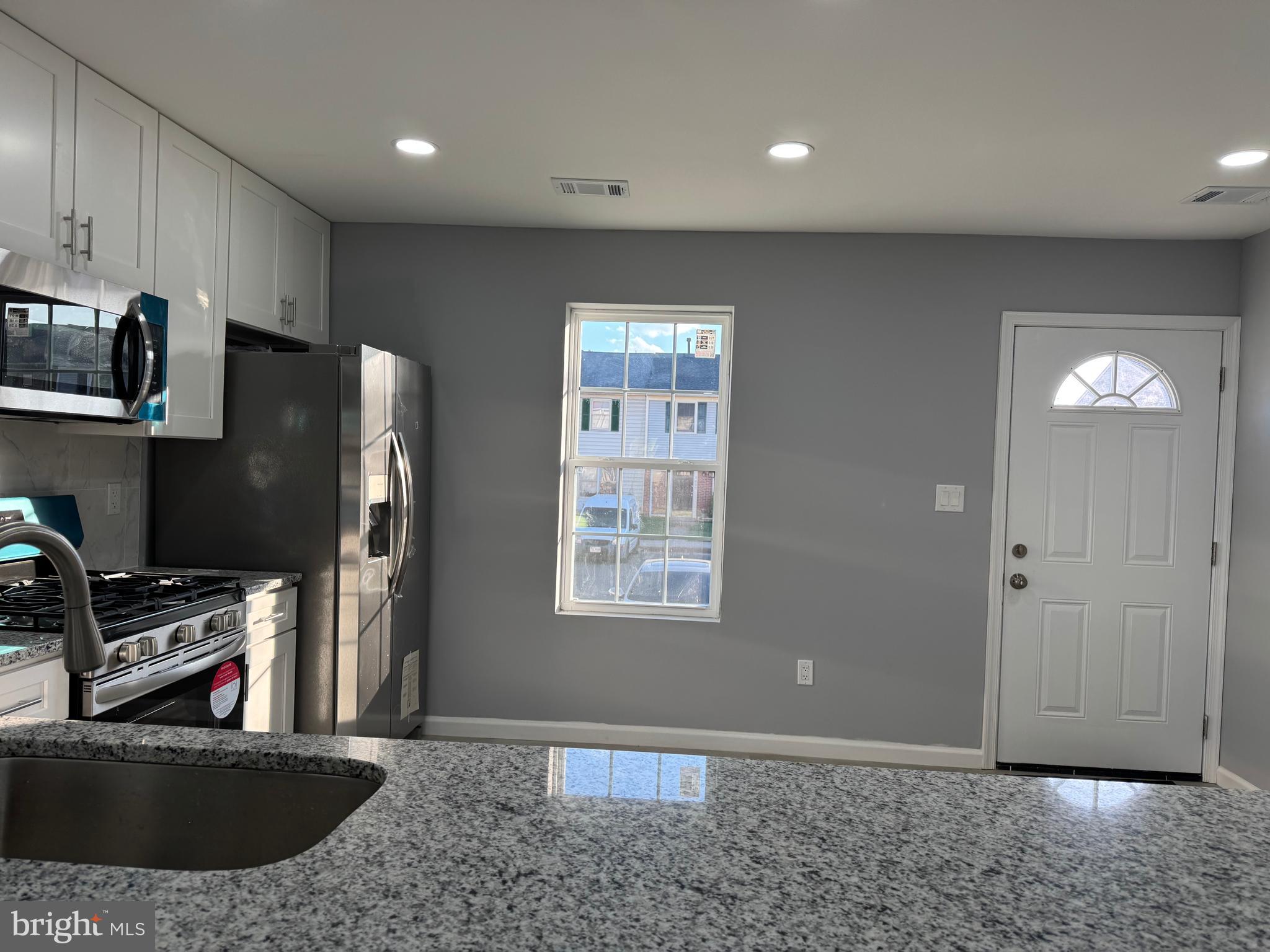 STONERIDGE II - Residential Lease