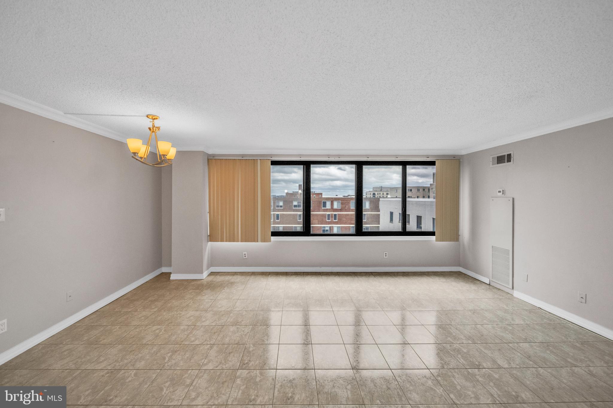 LOGAN CIRCLE - Residential