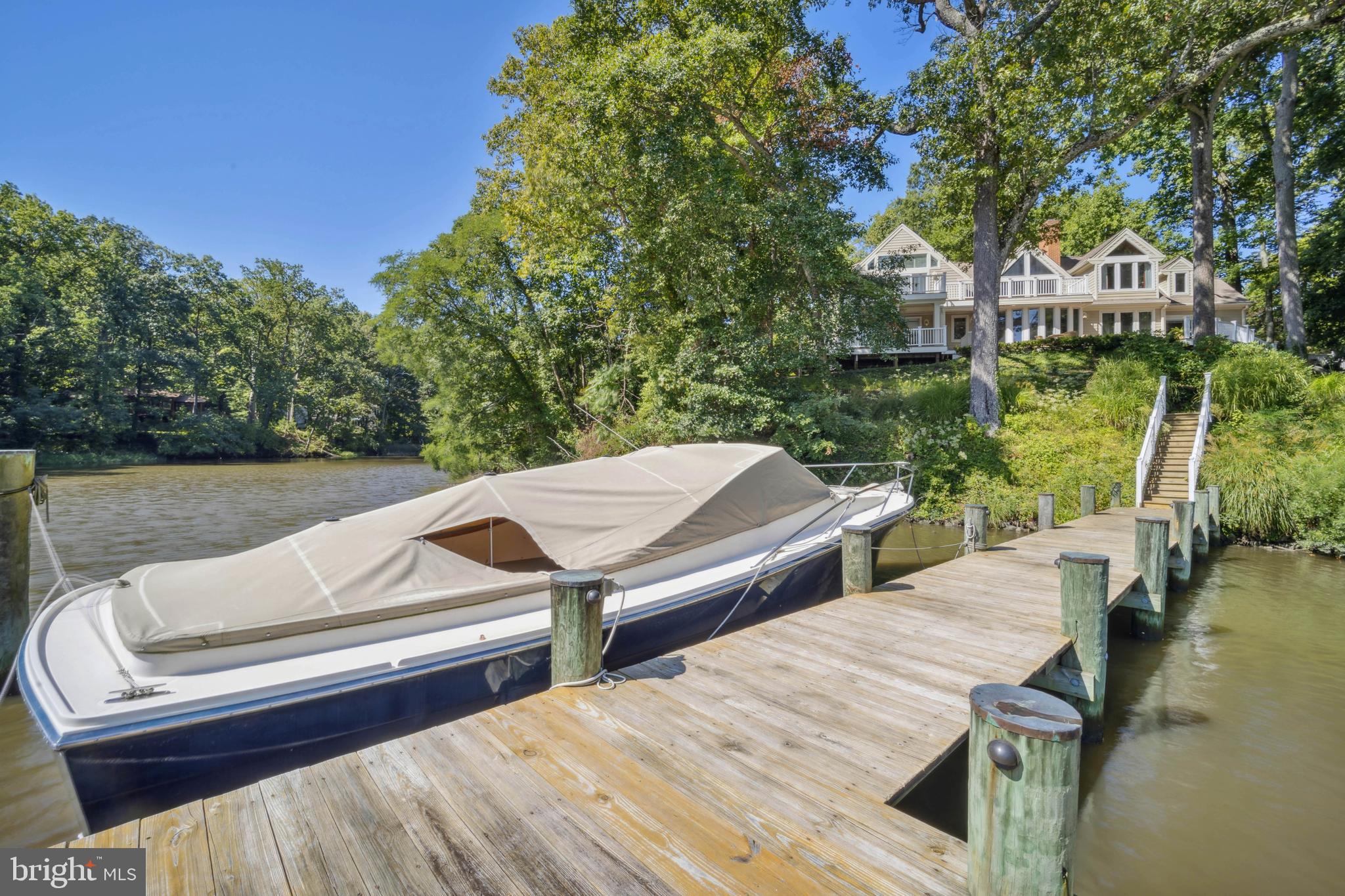 ANNAPOLIS ROADS - Residential