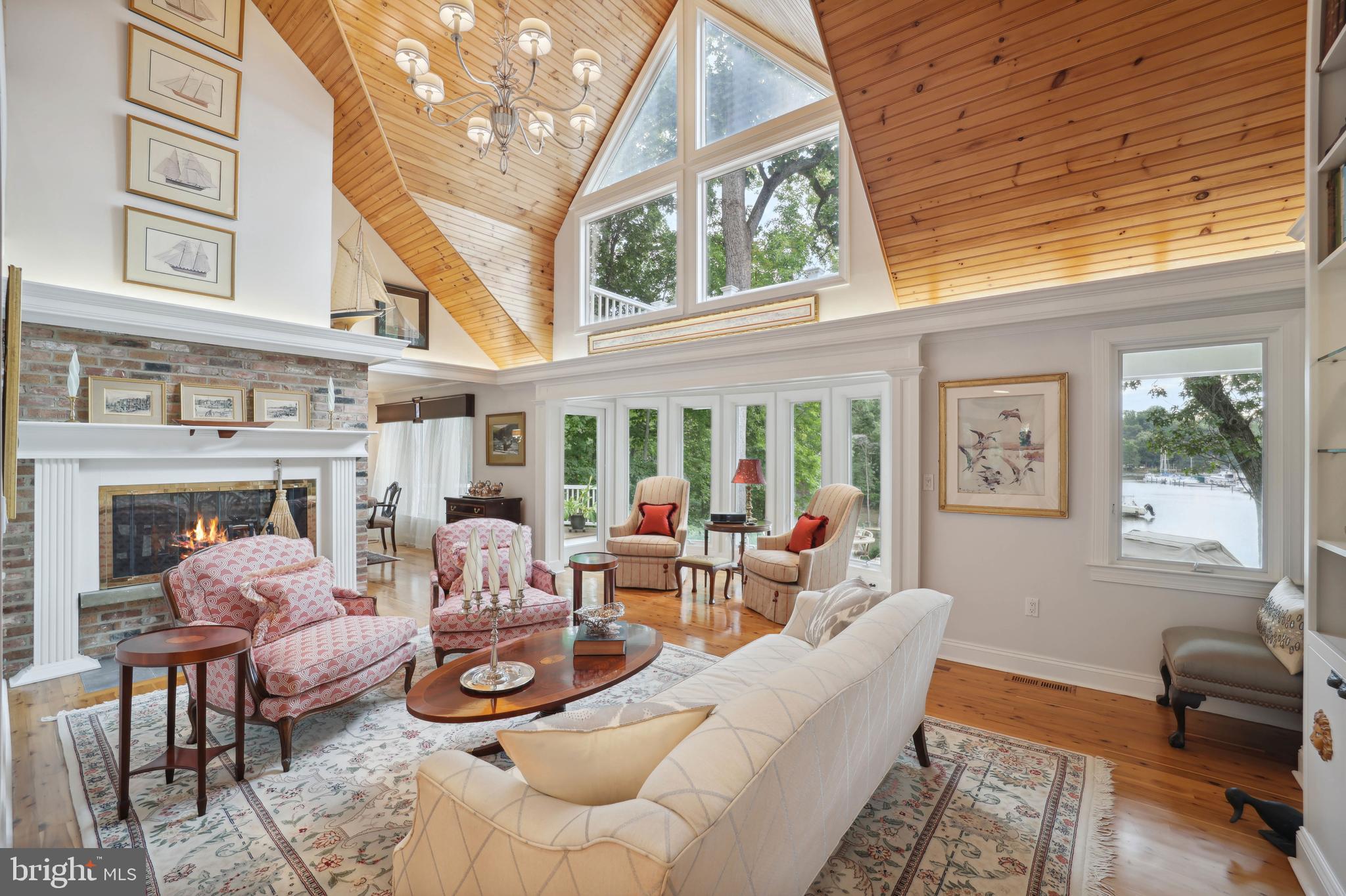 1011 DULANEY LANE