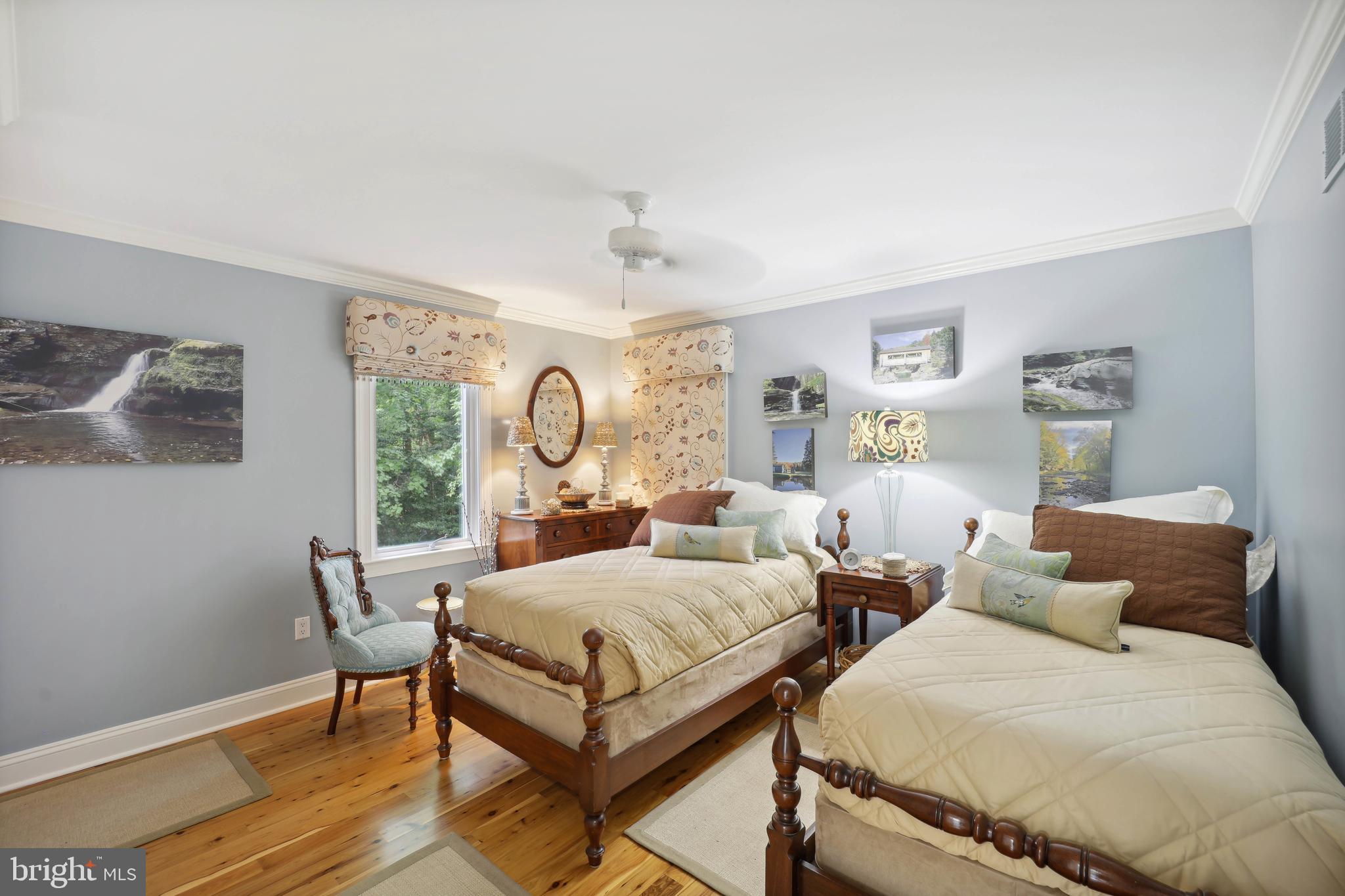ANNAPOLIS ROADS - Residential