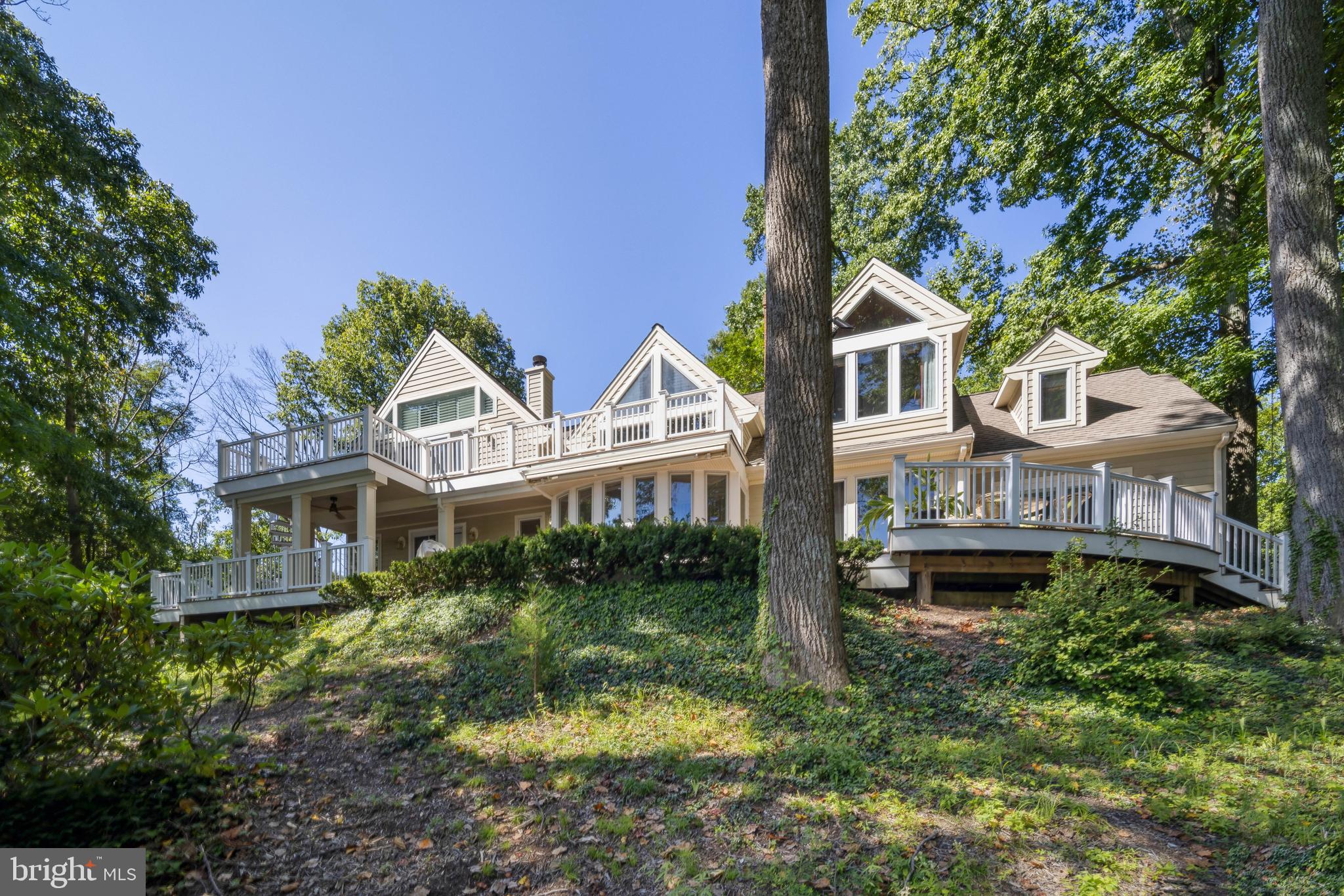 1011 DULANEY LANE