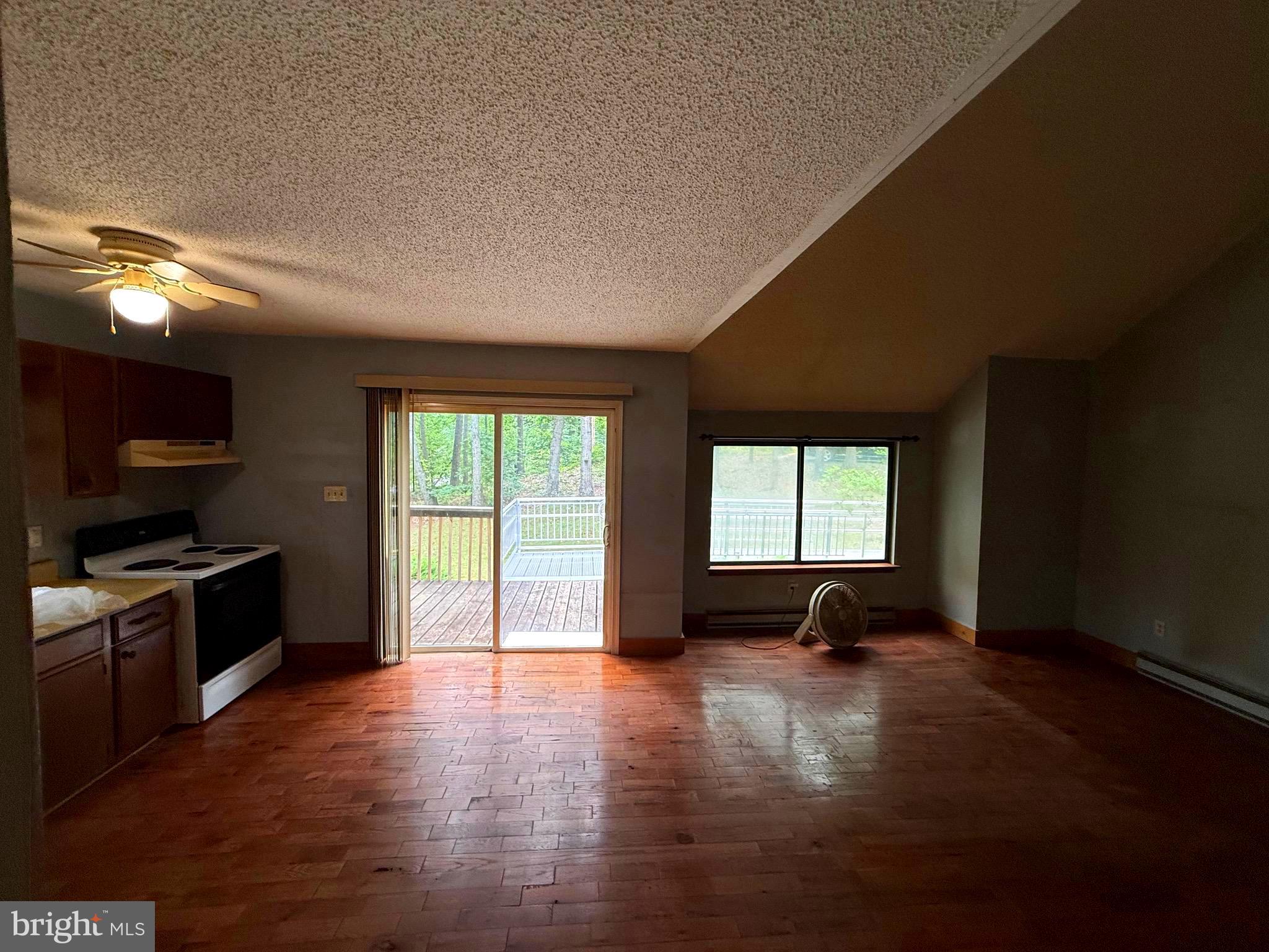 GLENWOOD FOREST - Residential