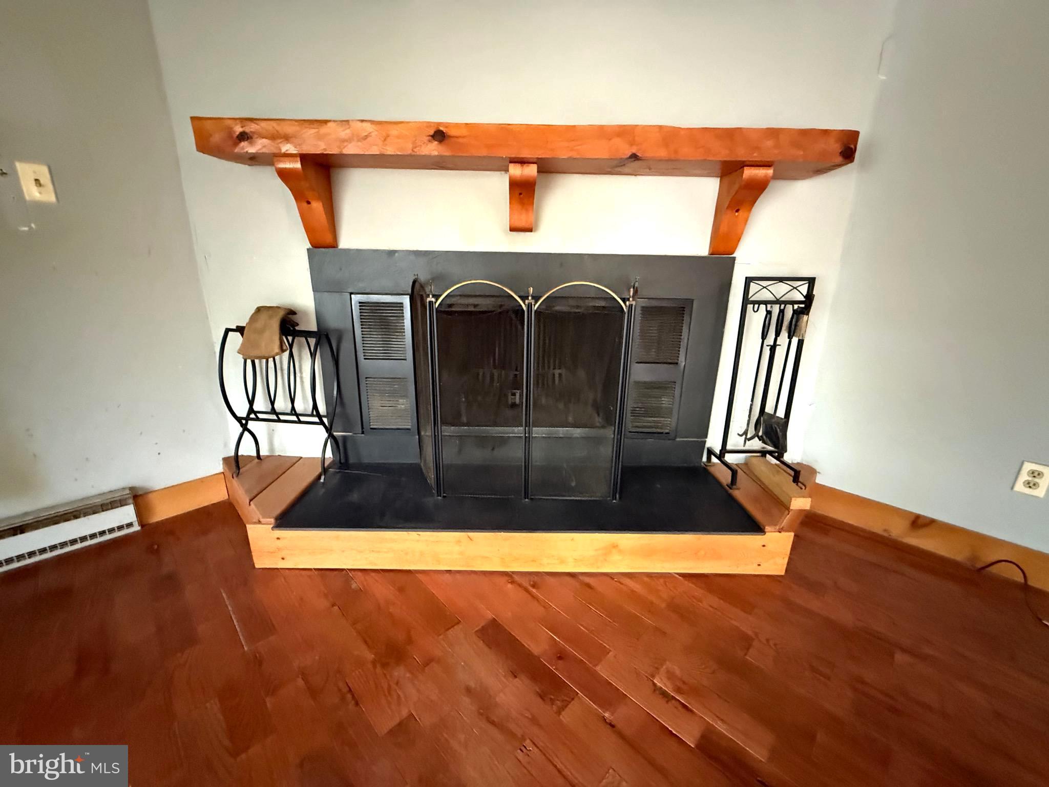 GLENWOOD FOREST - Residential