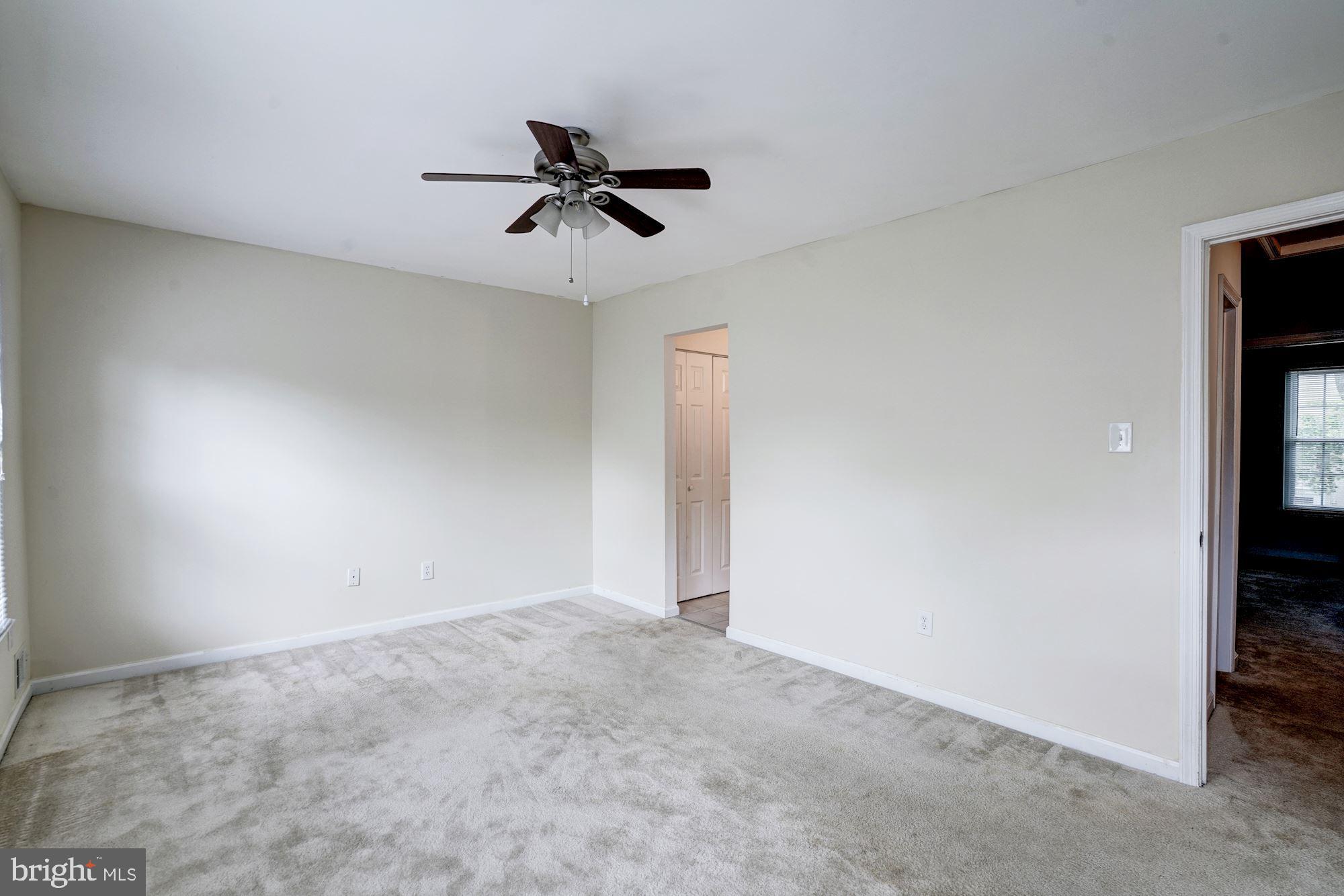 DEEPWOOD - Residential Lease