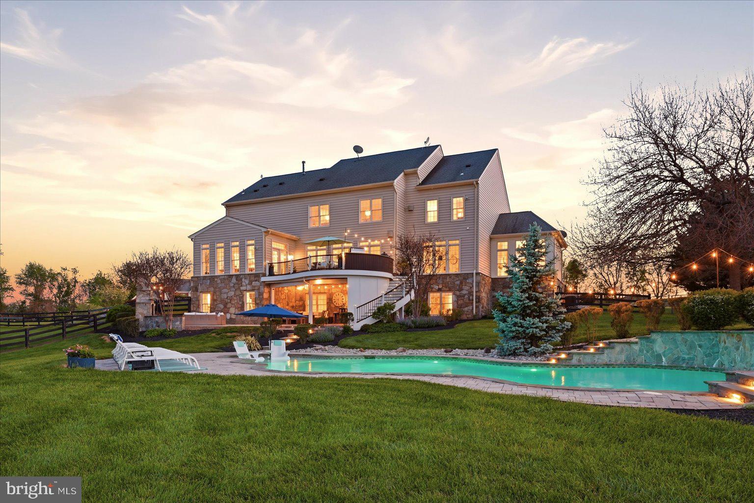 EAGLE CREEK - Residential