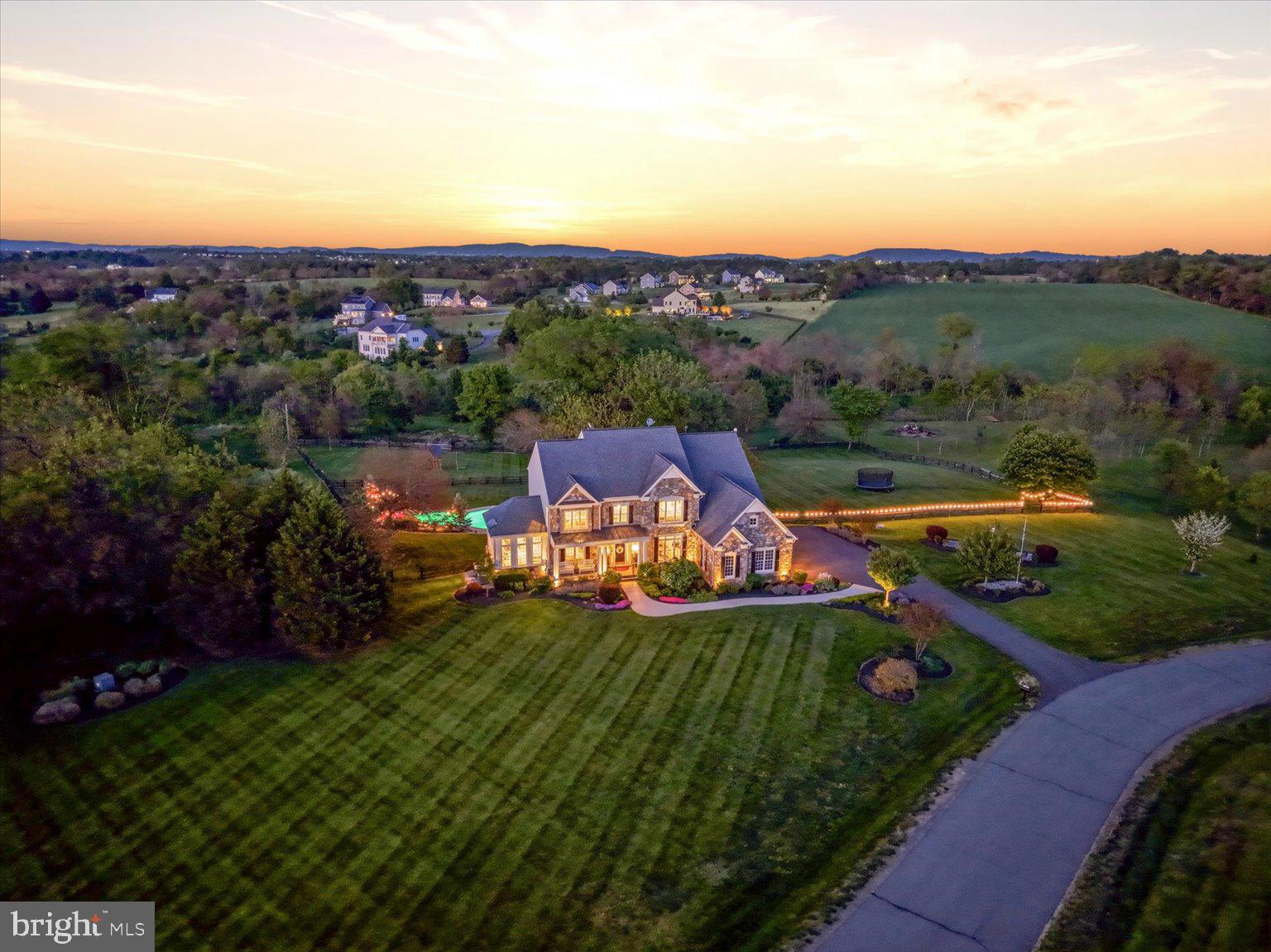 EAGLE CREEK - Residential