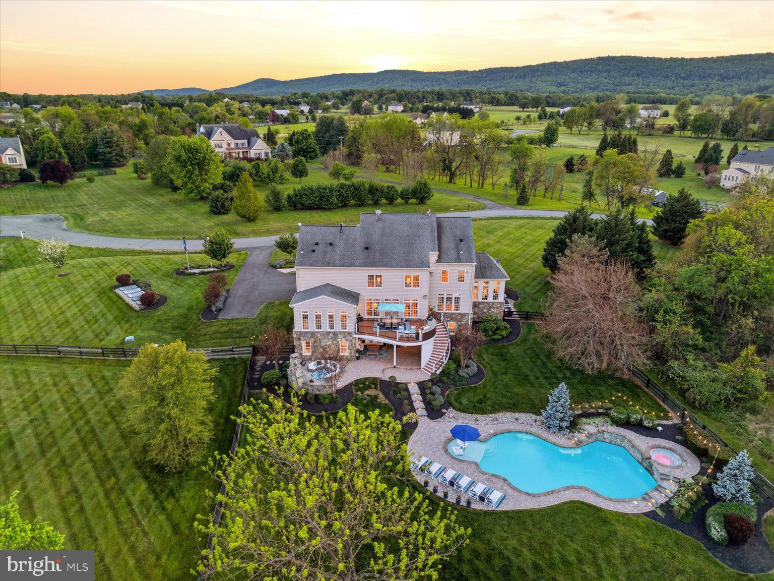 EAGLE CREEK - Residential