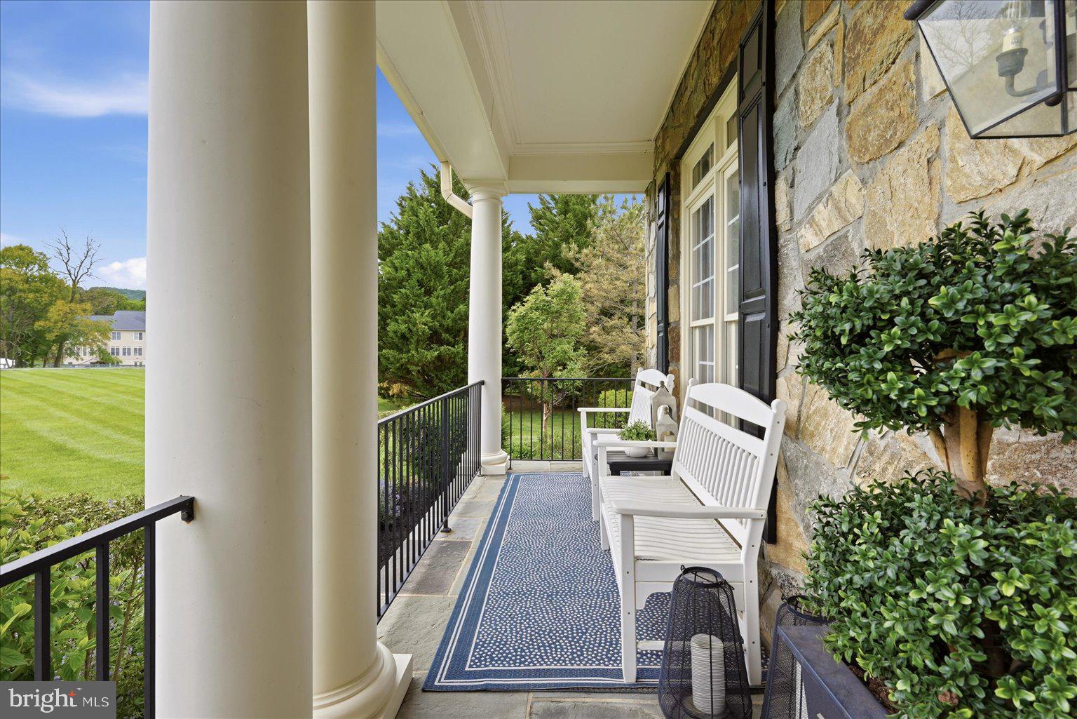 EAGLE CREEK - Residential