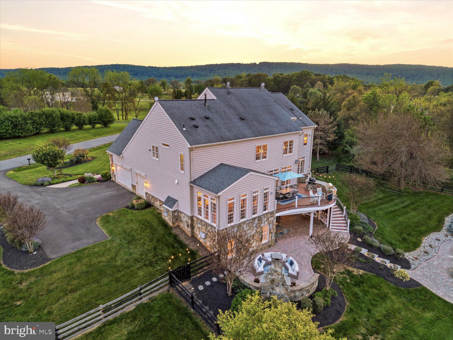 EAGLE CREEK - Residential