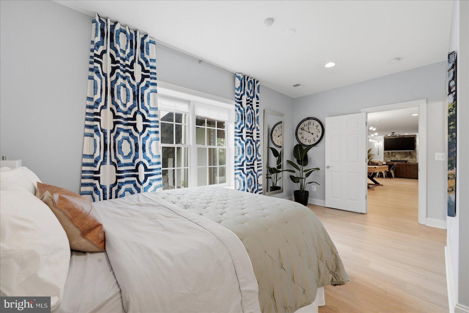 EAGLE CREEK - Residential