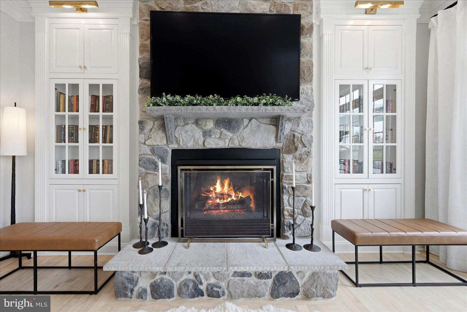 EAGLE CREEK - Residential