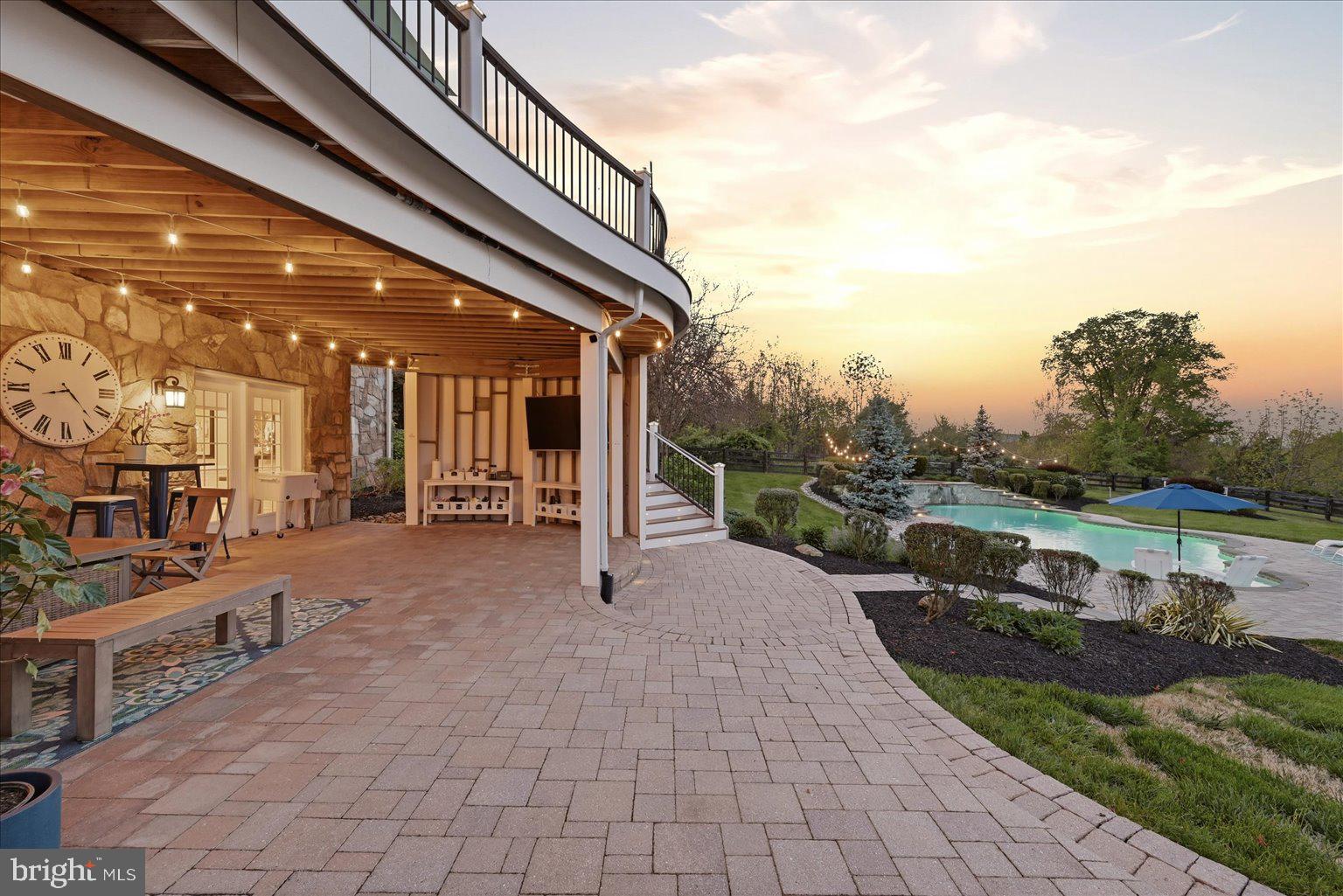 EAGLE CREEK - Residential