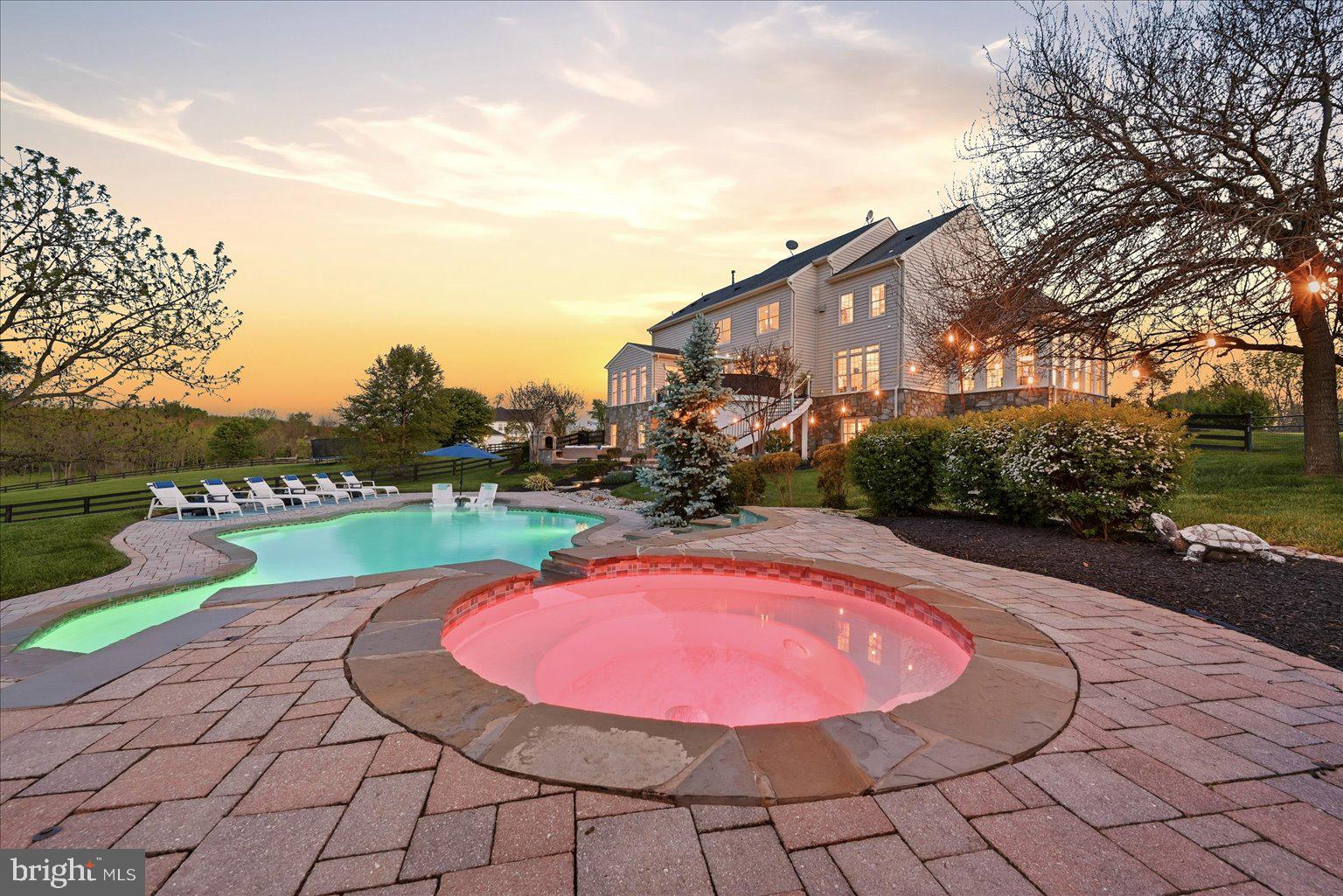 EAGLE CREEK - Residential